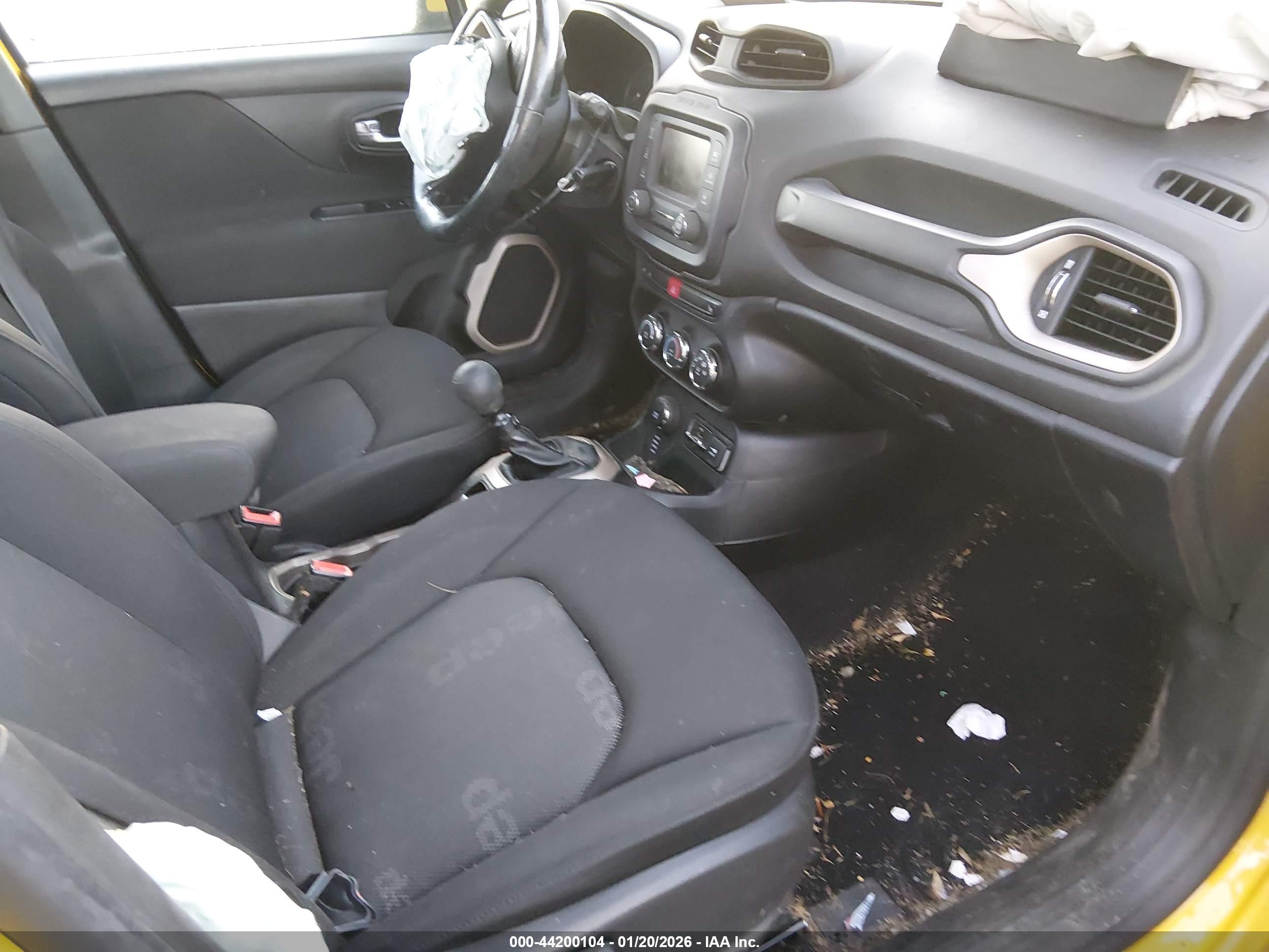 JEEP RENEGADE image 5