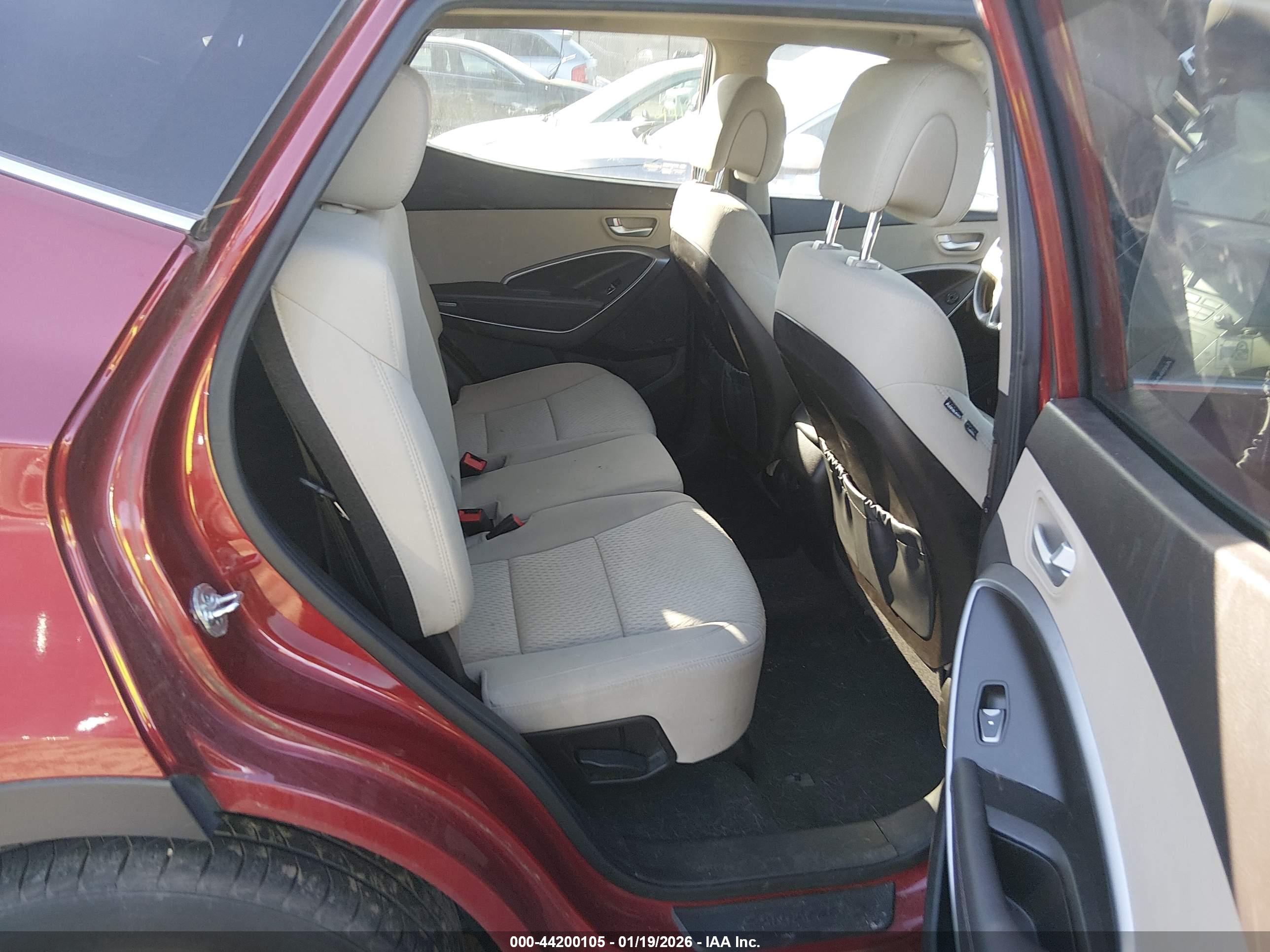 HYUNDAI SANTA image 8