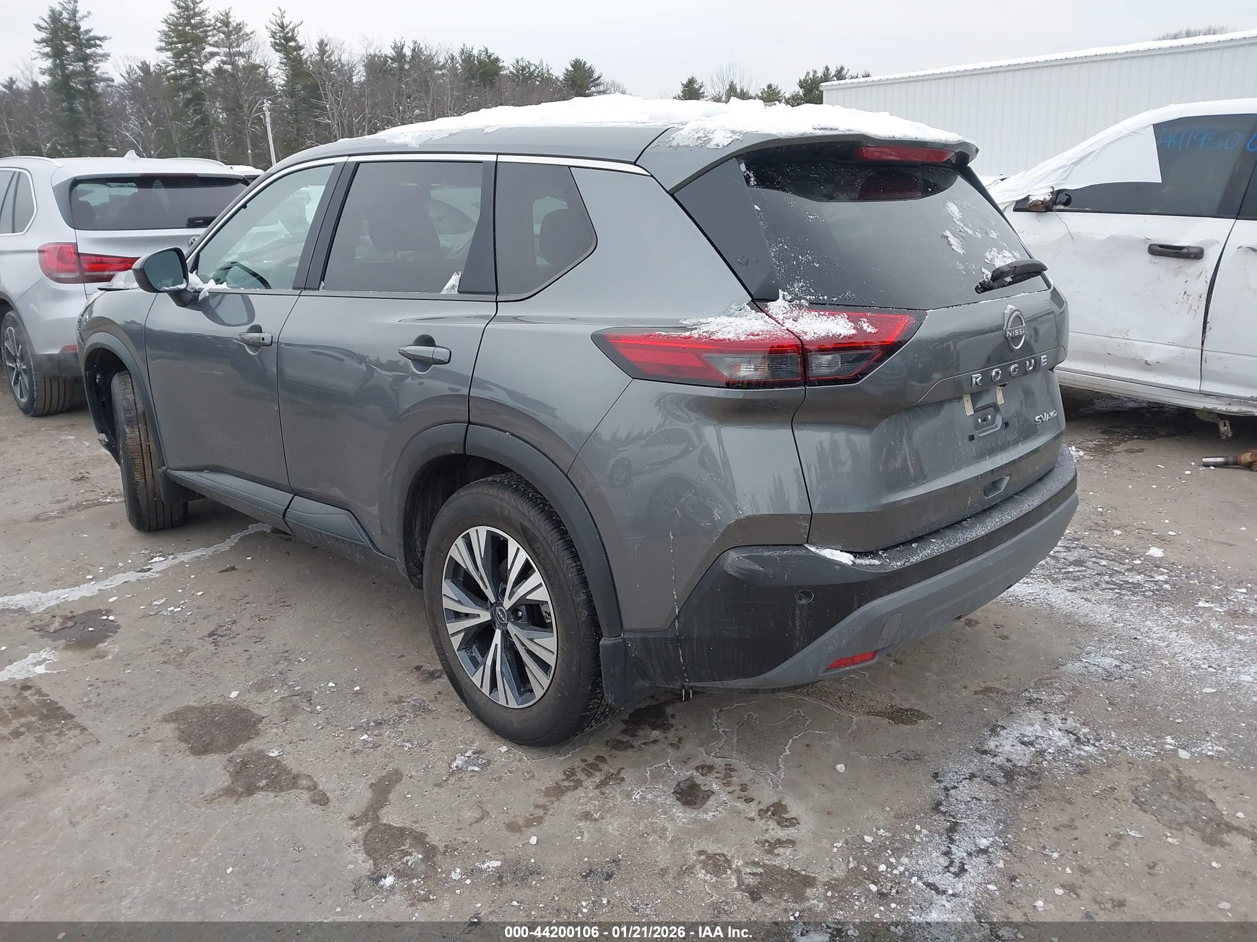 NISSAN ROGUE image 3