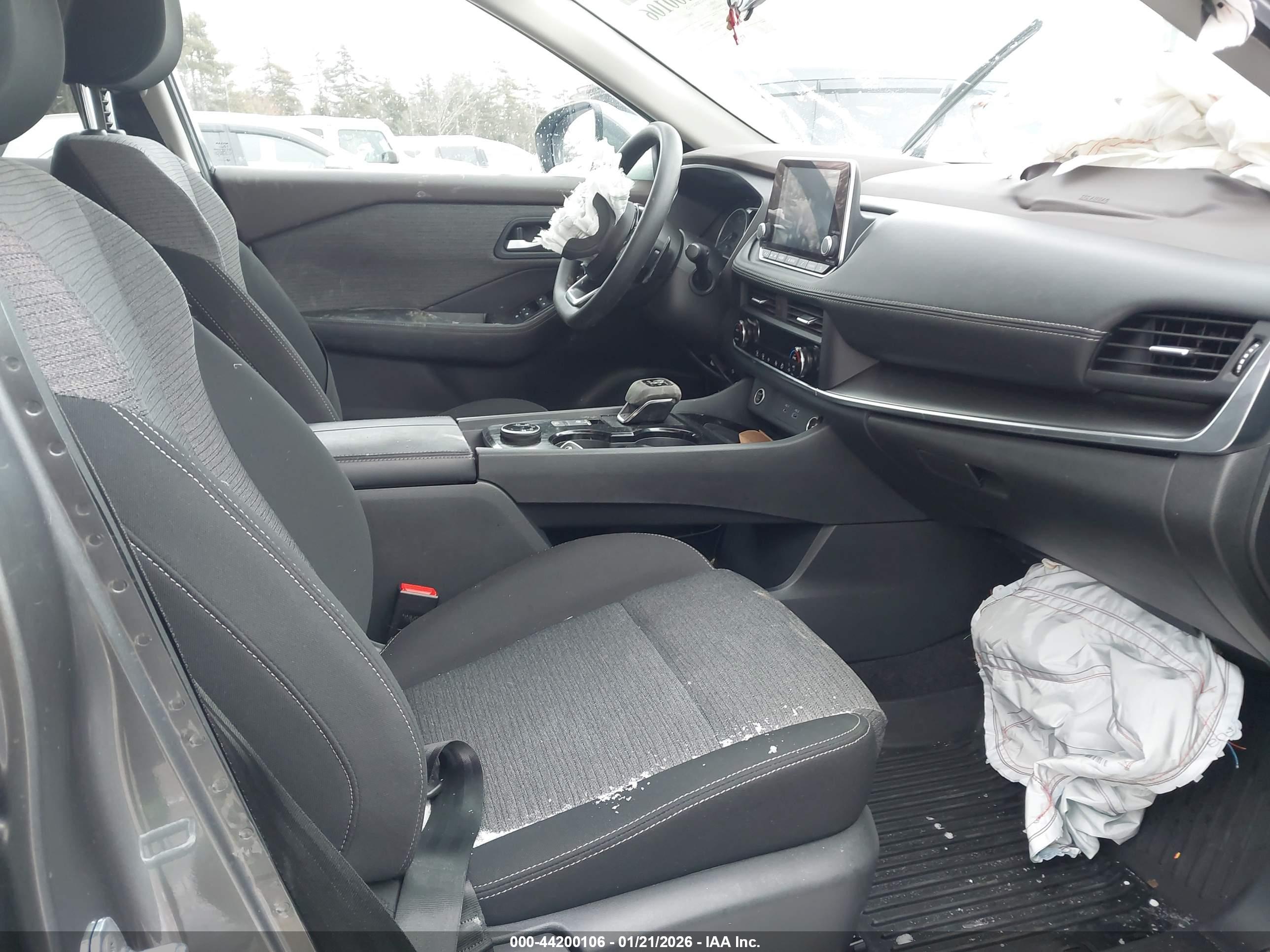 NISSAN ROGUE image 5
