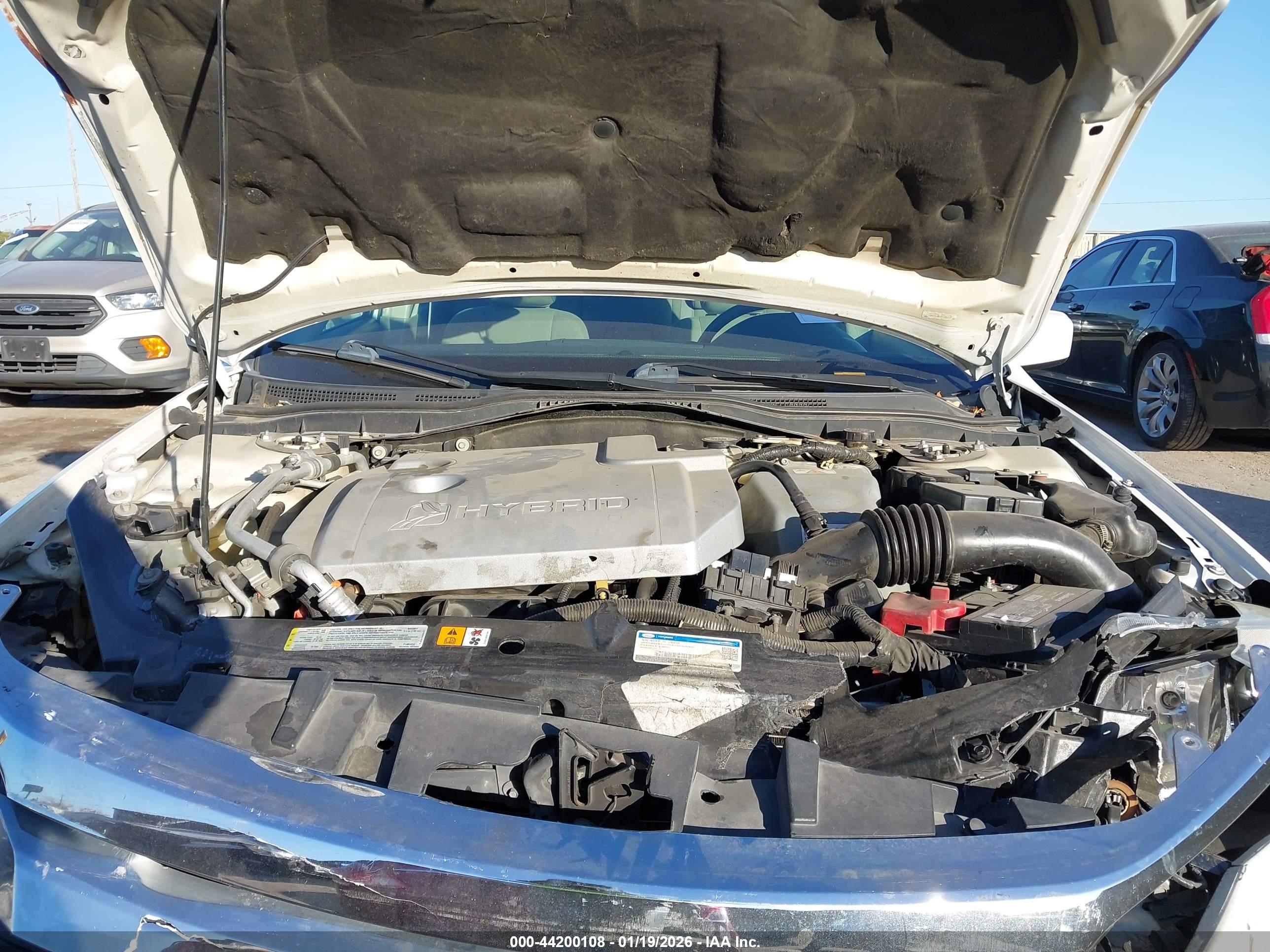 FORD FUSION image 10