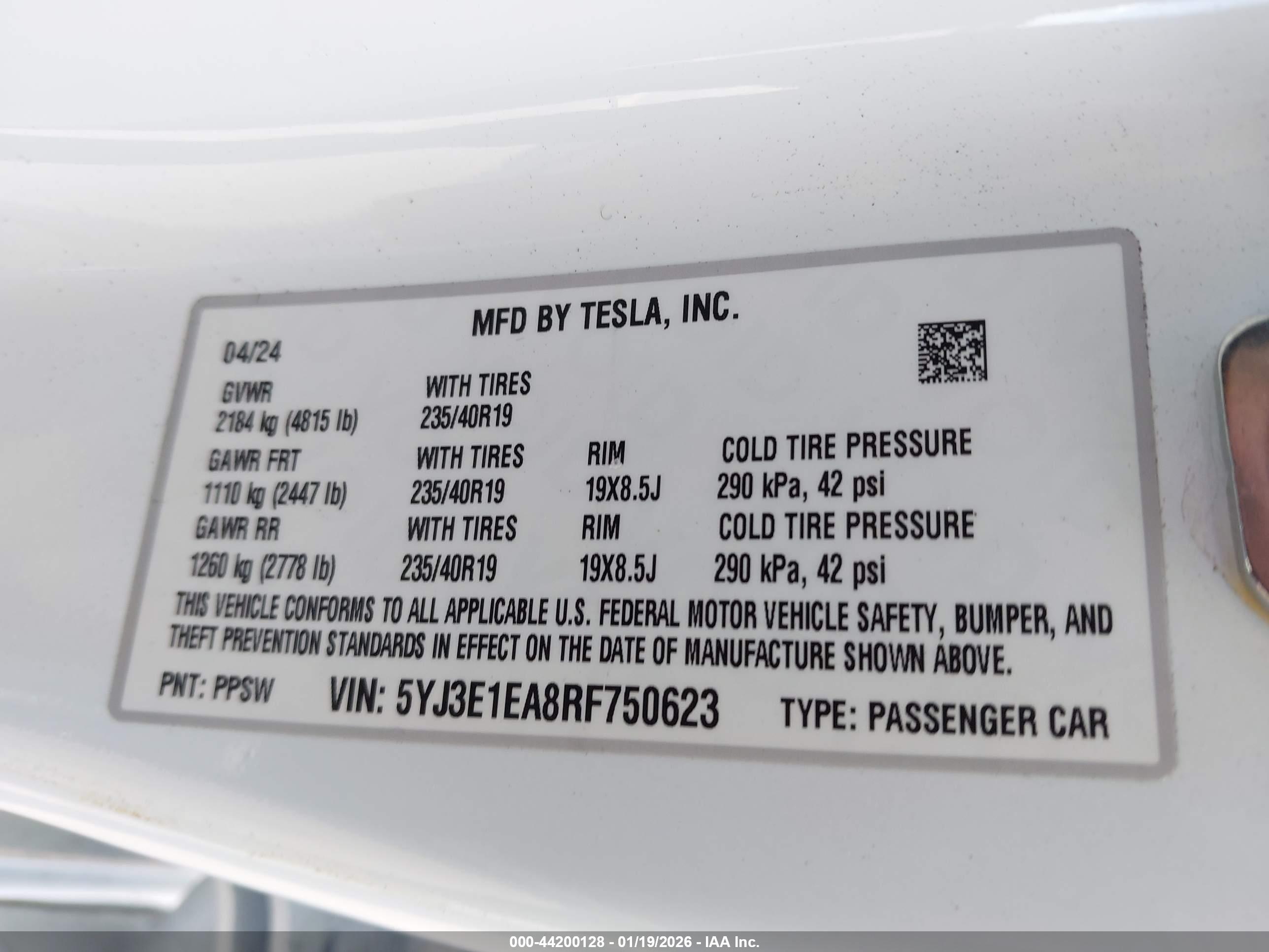 TESLA MODEL image 9
