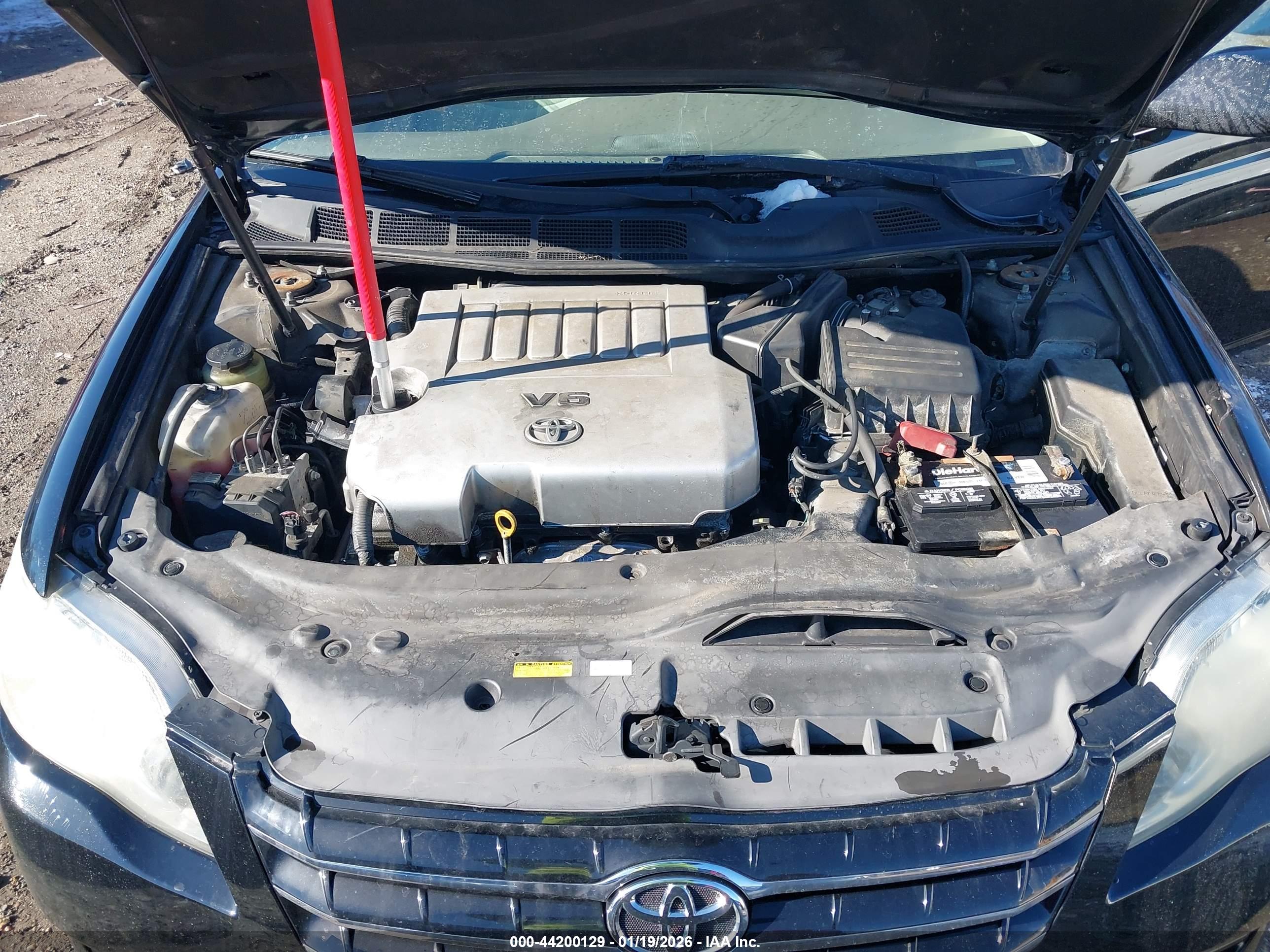TOYOTA AVALON image 10