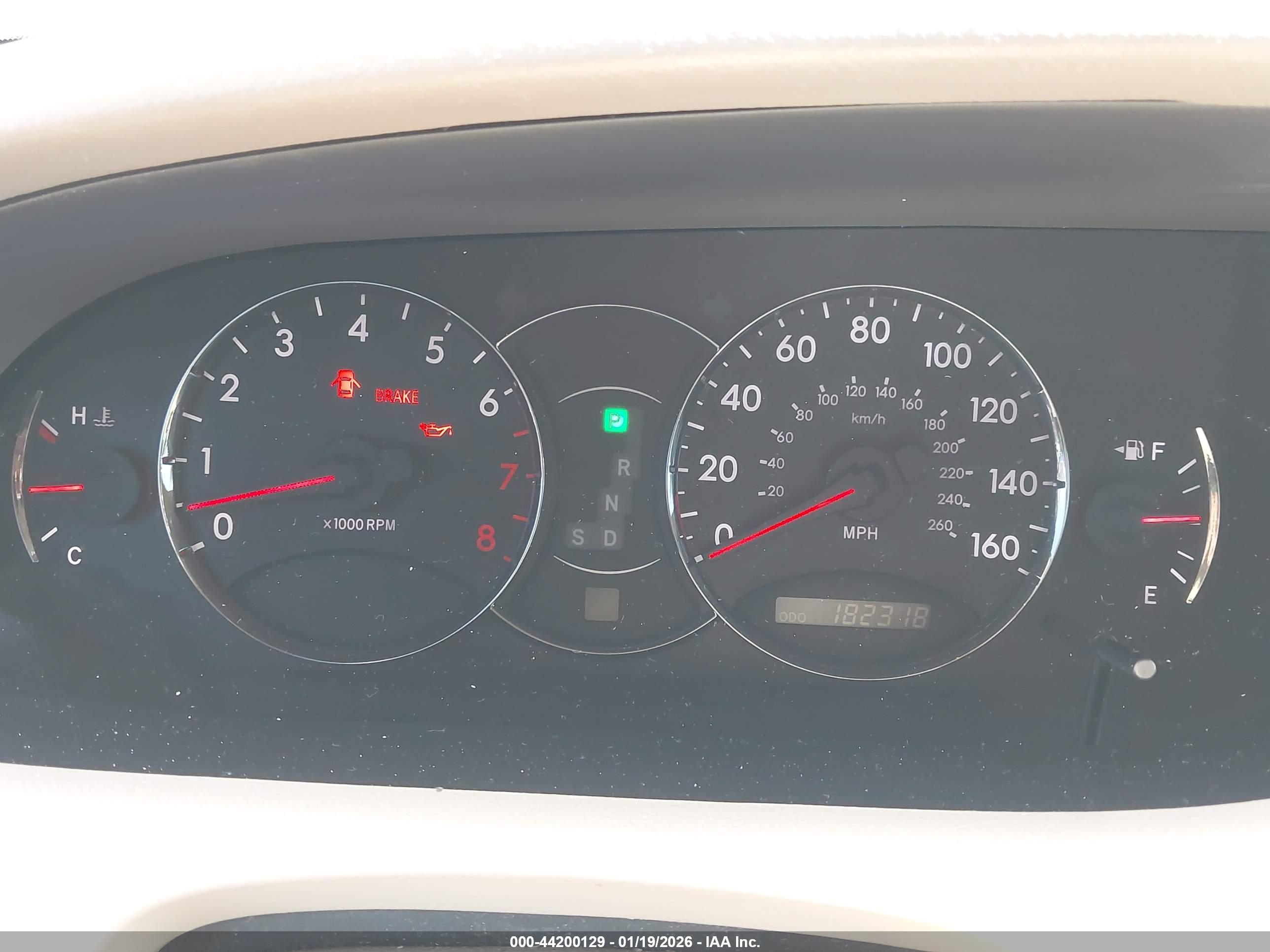 TOYOTA AVALON image 7