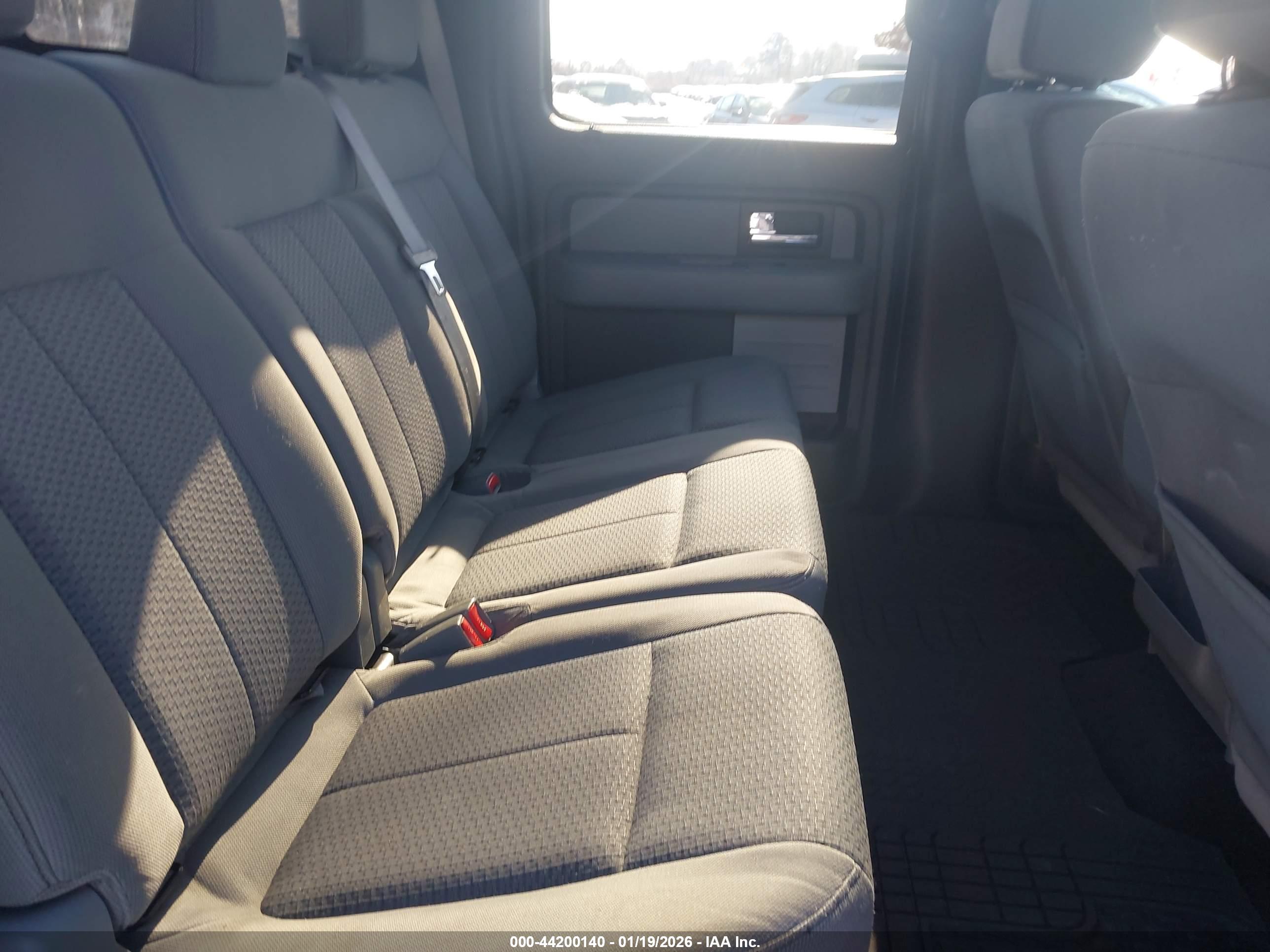 FORD F-150 image 8