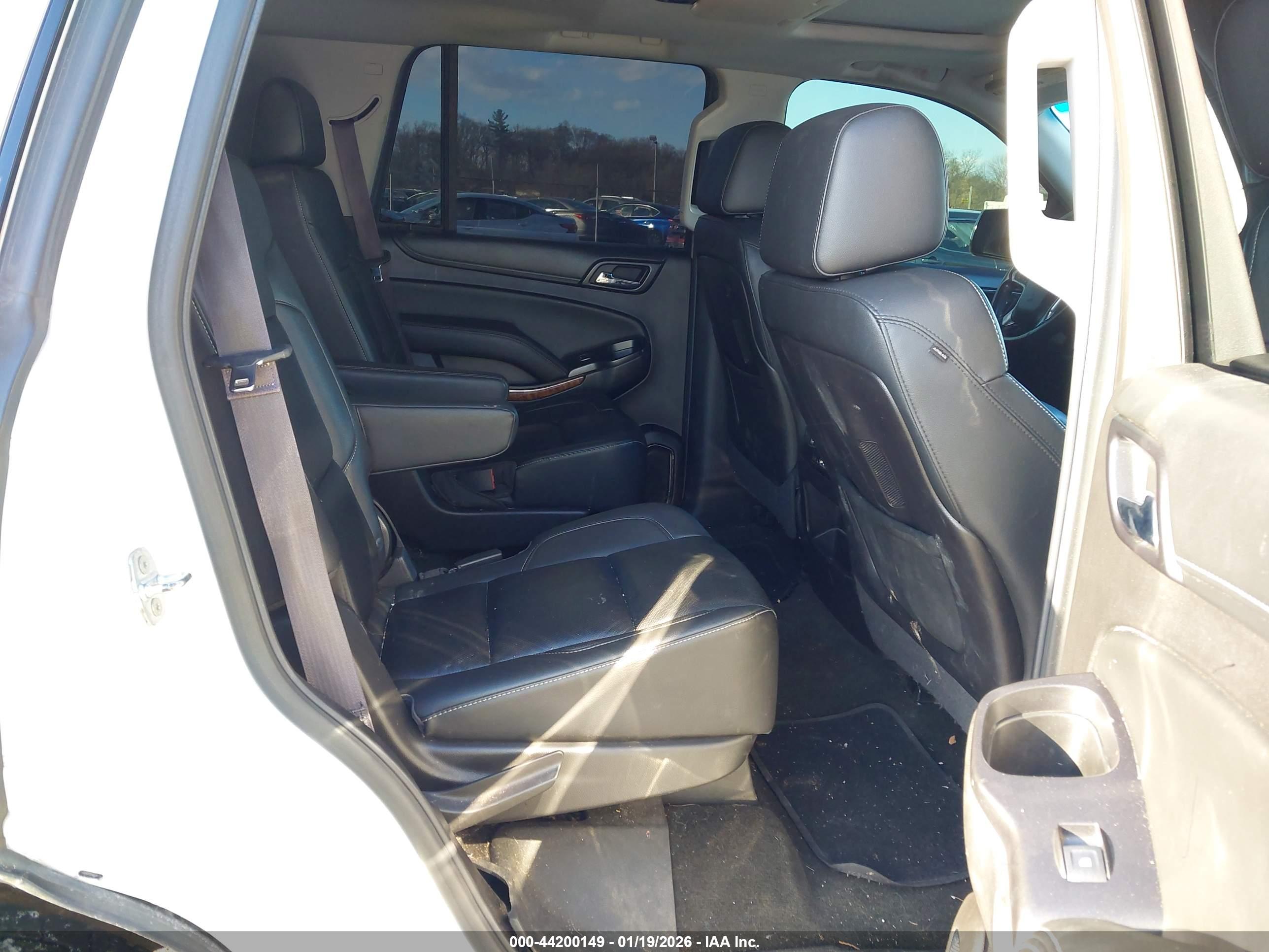 CHEVROLET TAHOE image 8
