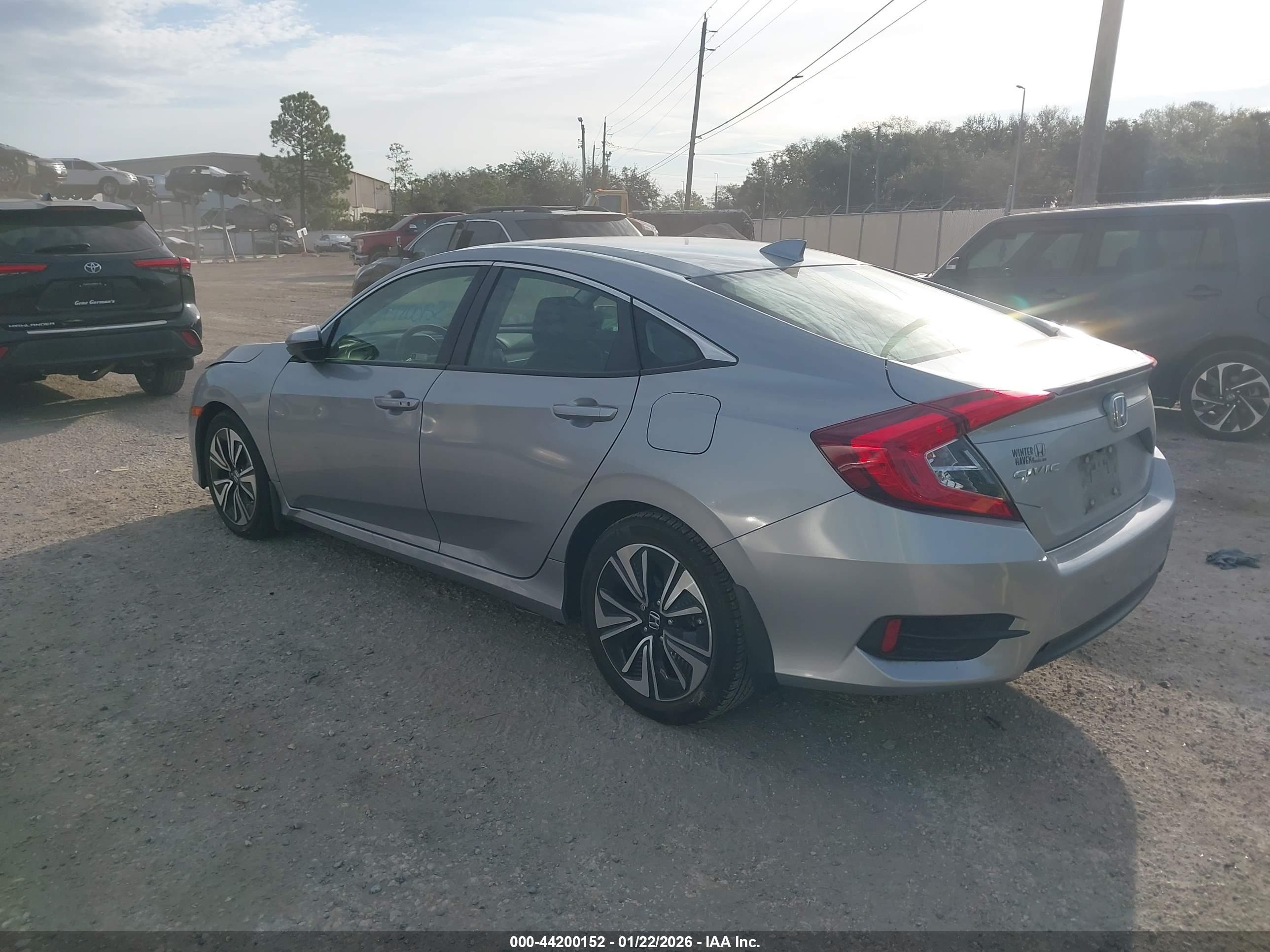 HONDA CIVIC image 3