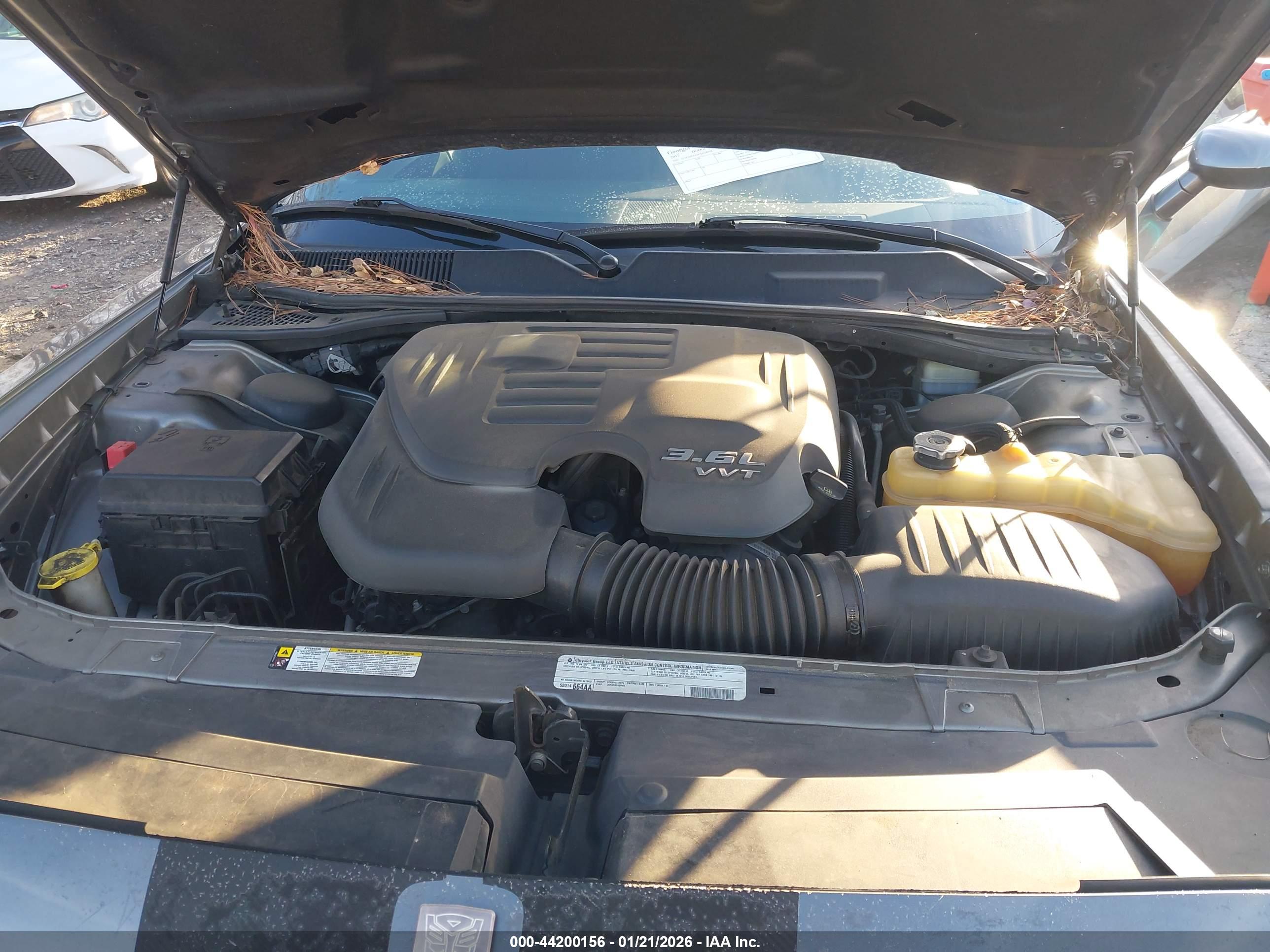 DODGE CHALLENGER image 10