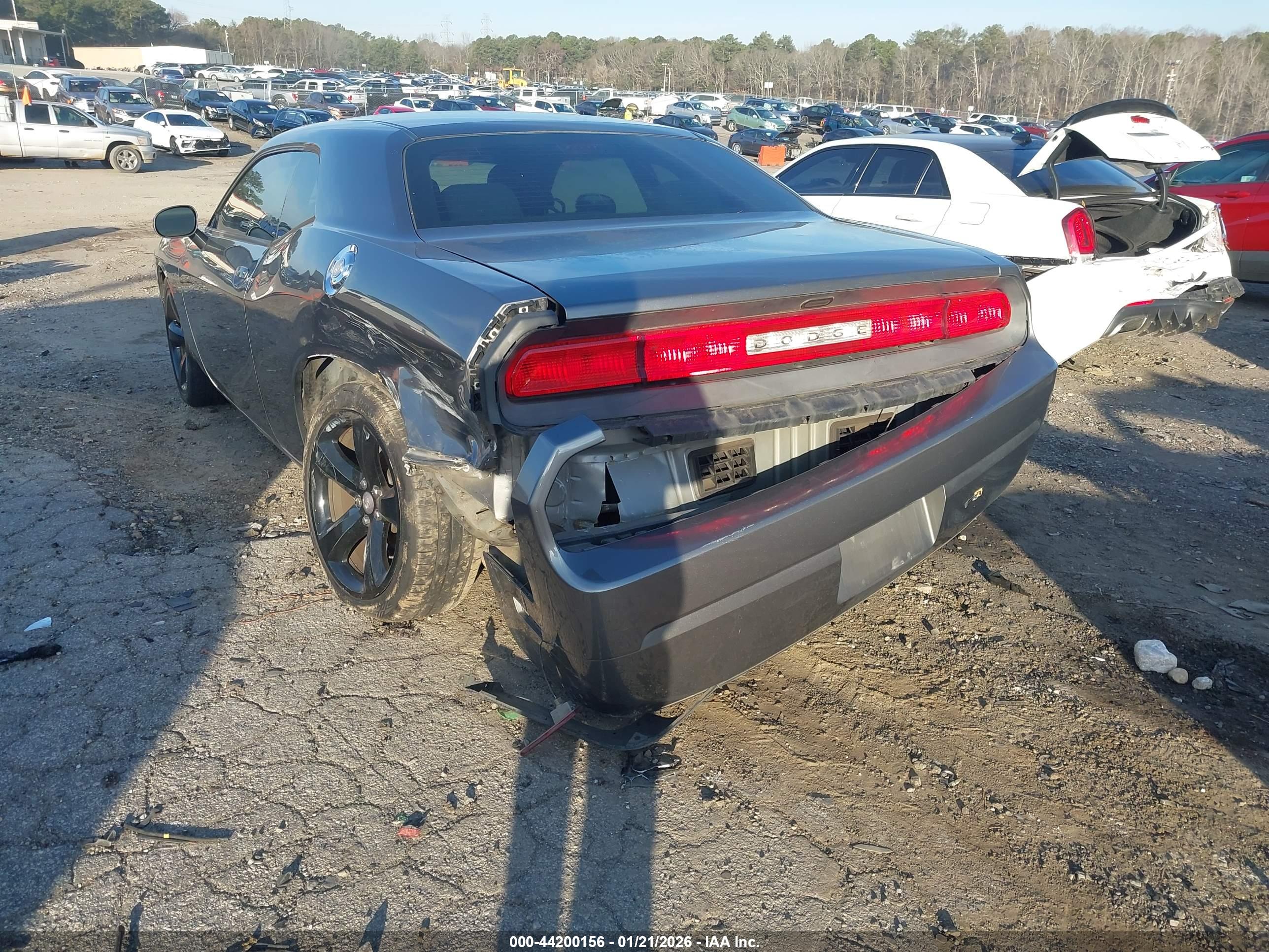 DODGE CHALLENGER image 3