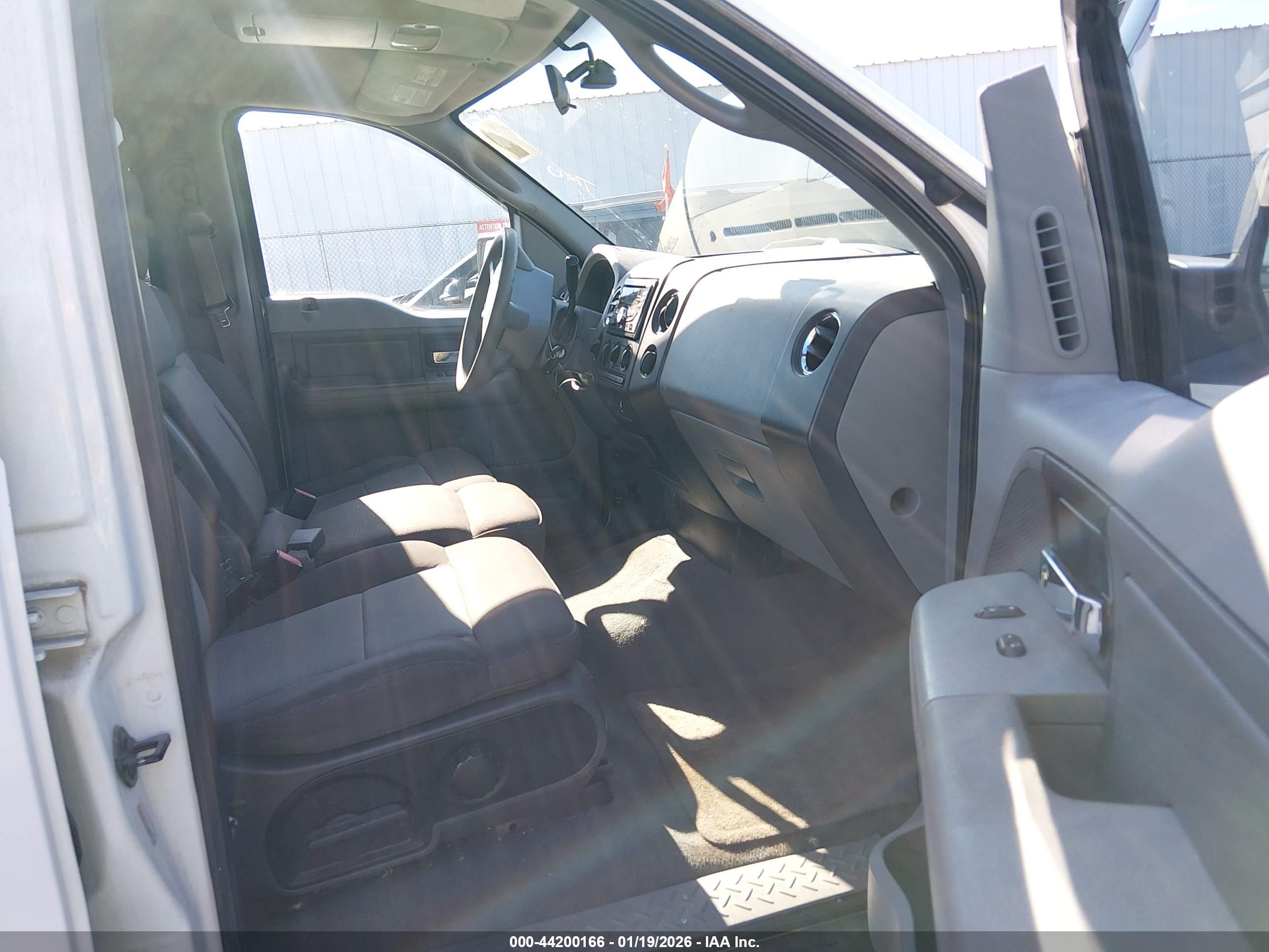 FORD F-150 image 5