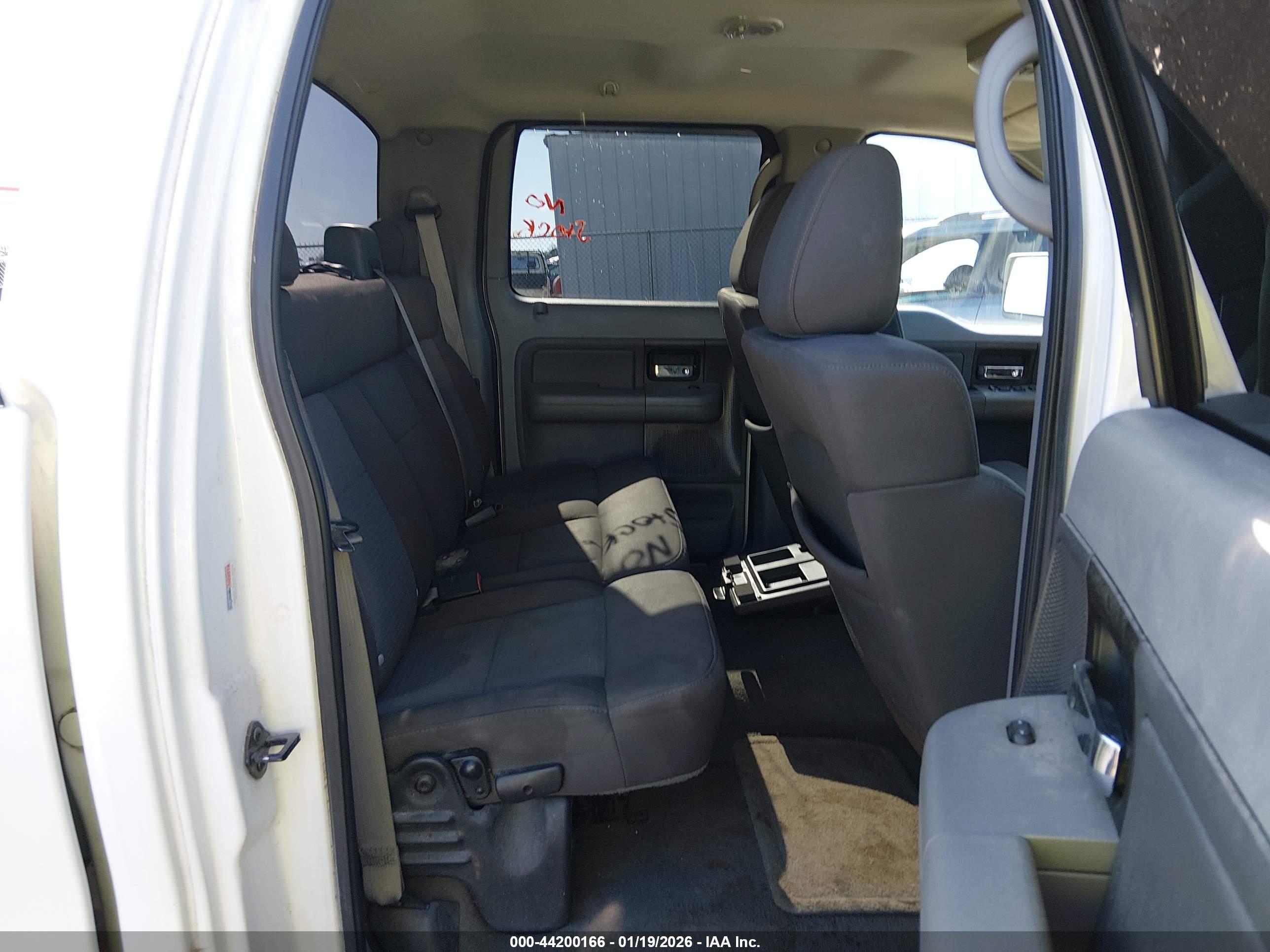 FORD F-150 image 8