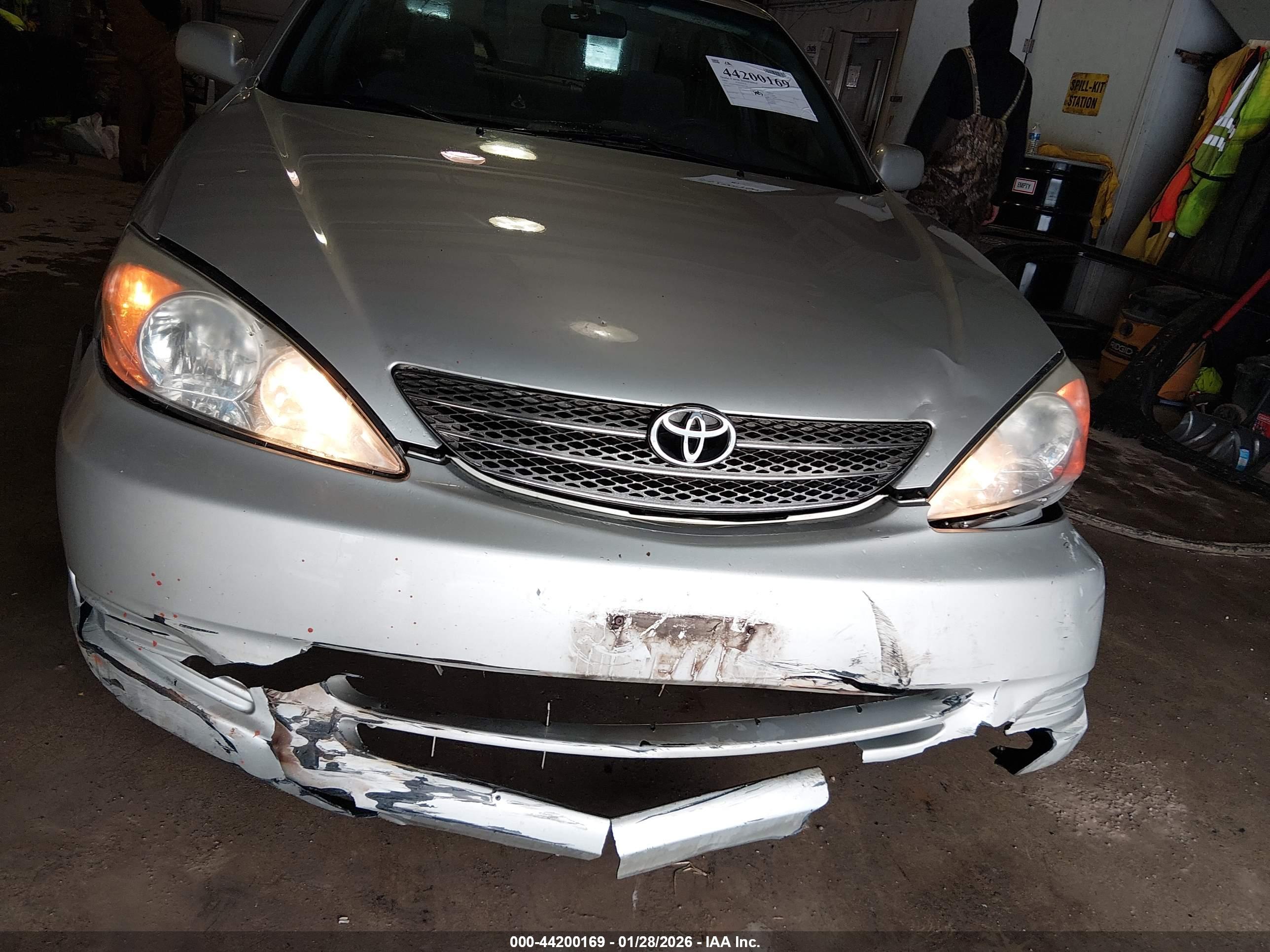 TOYOTA CAMRY image 6