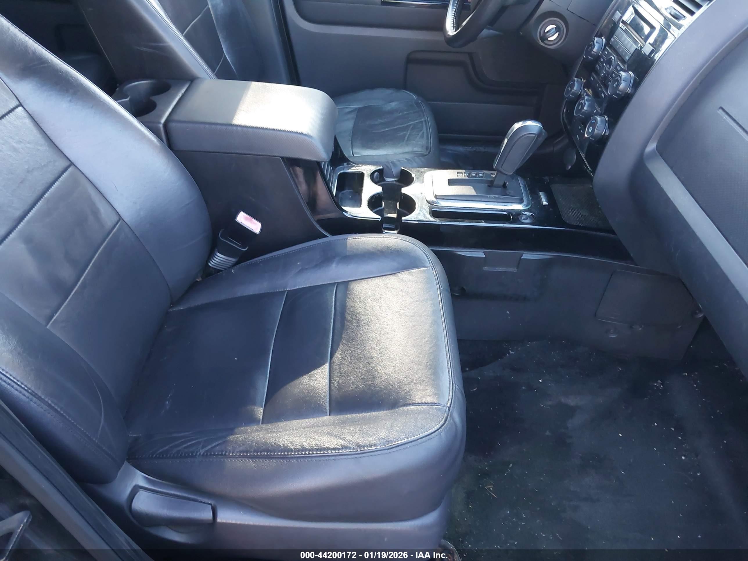 FORD ESCAPE image 5