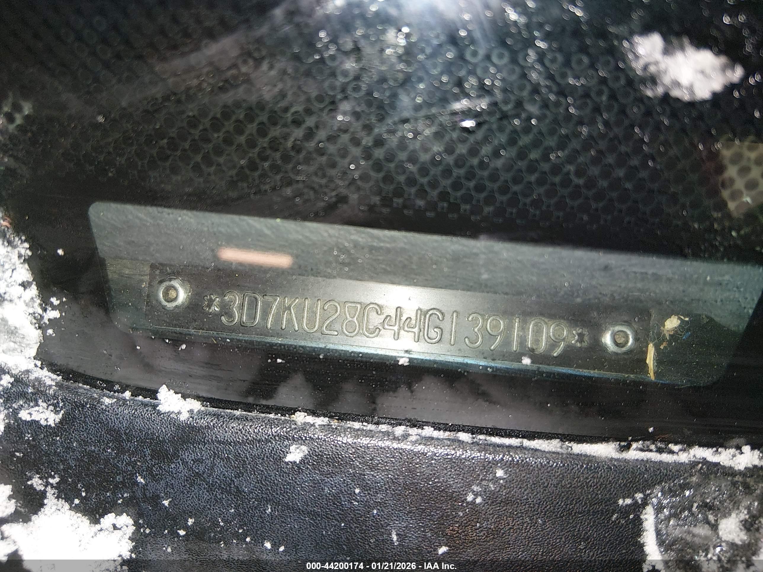 DODGE RAM image 9