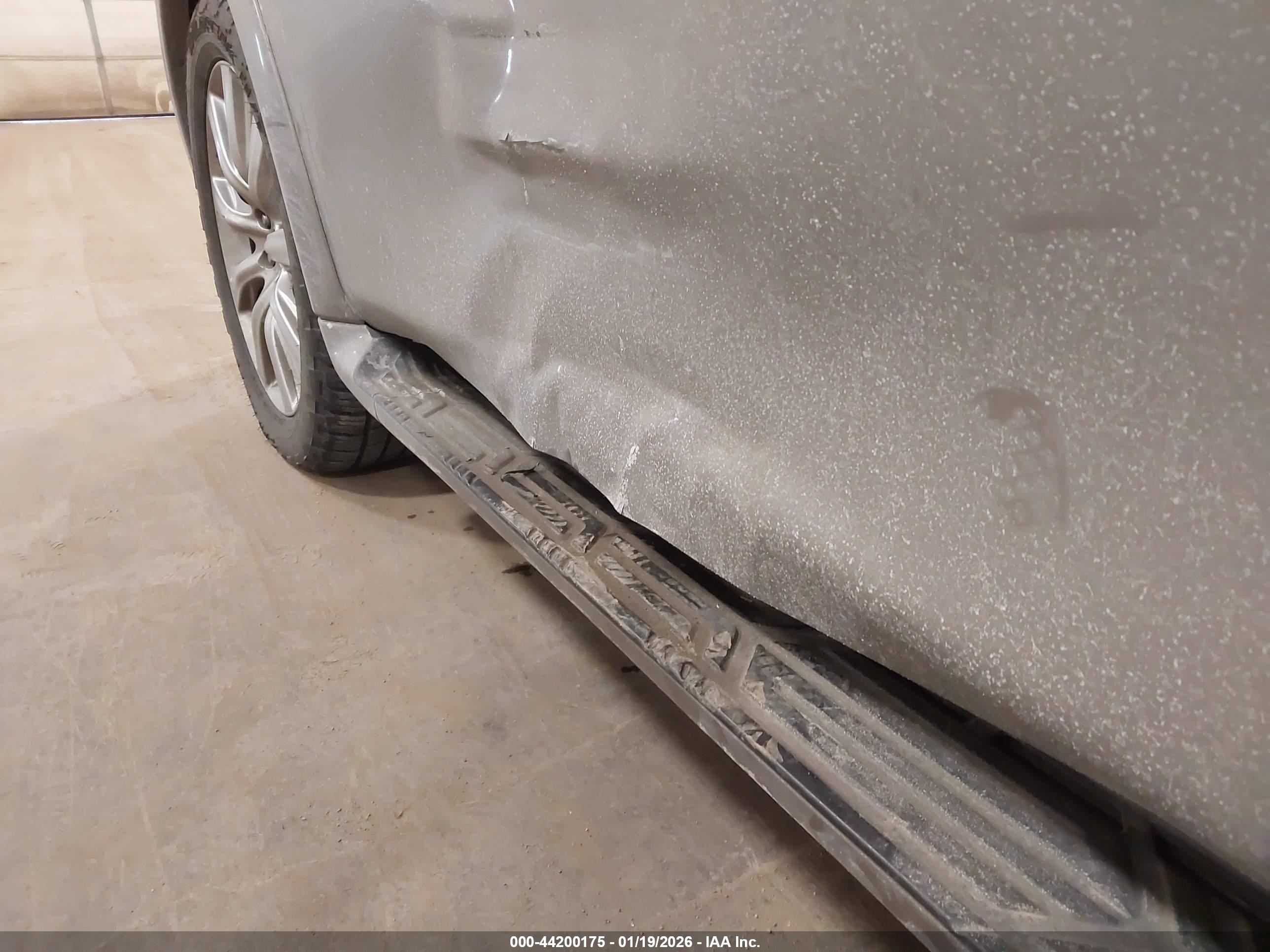 INFINITI QX56 image 6