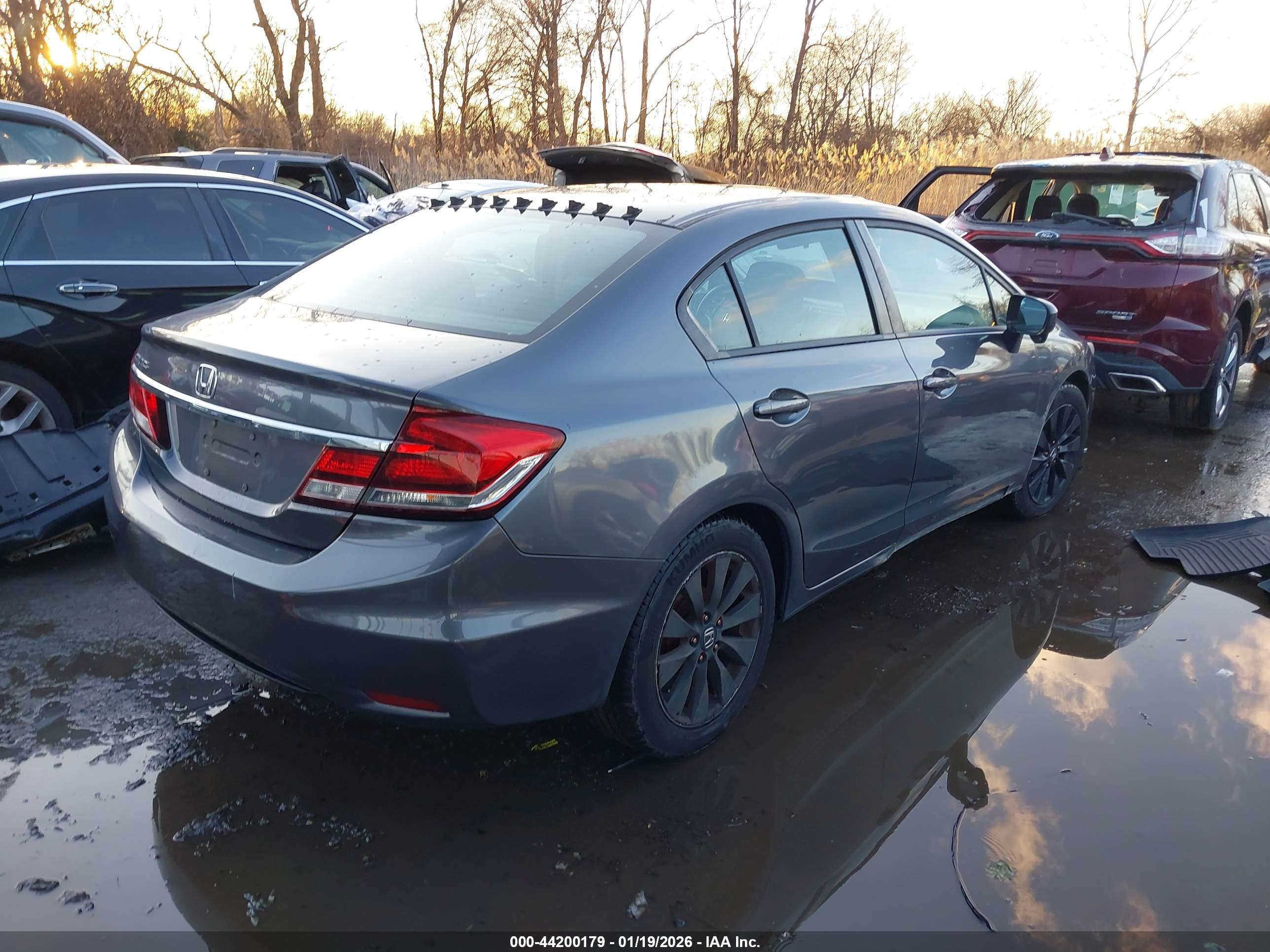 HONDA CIVIC image 4