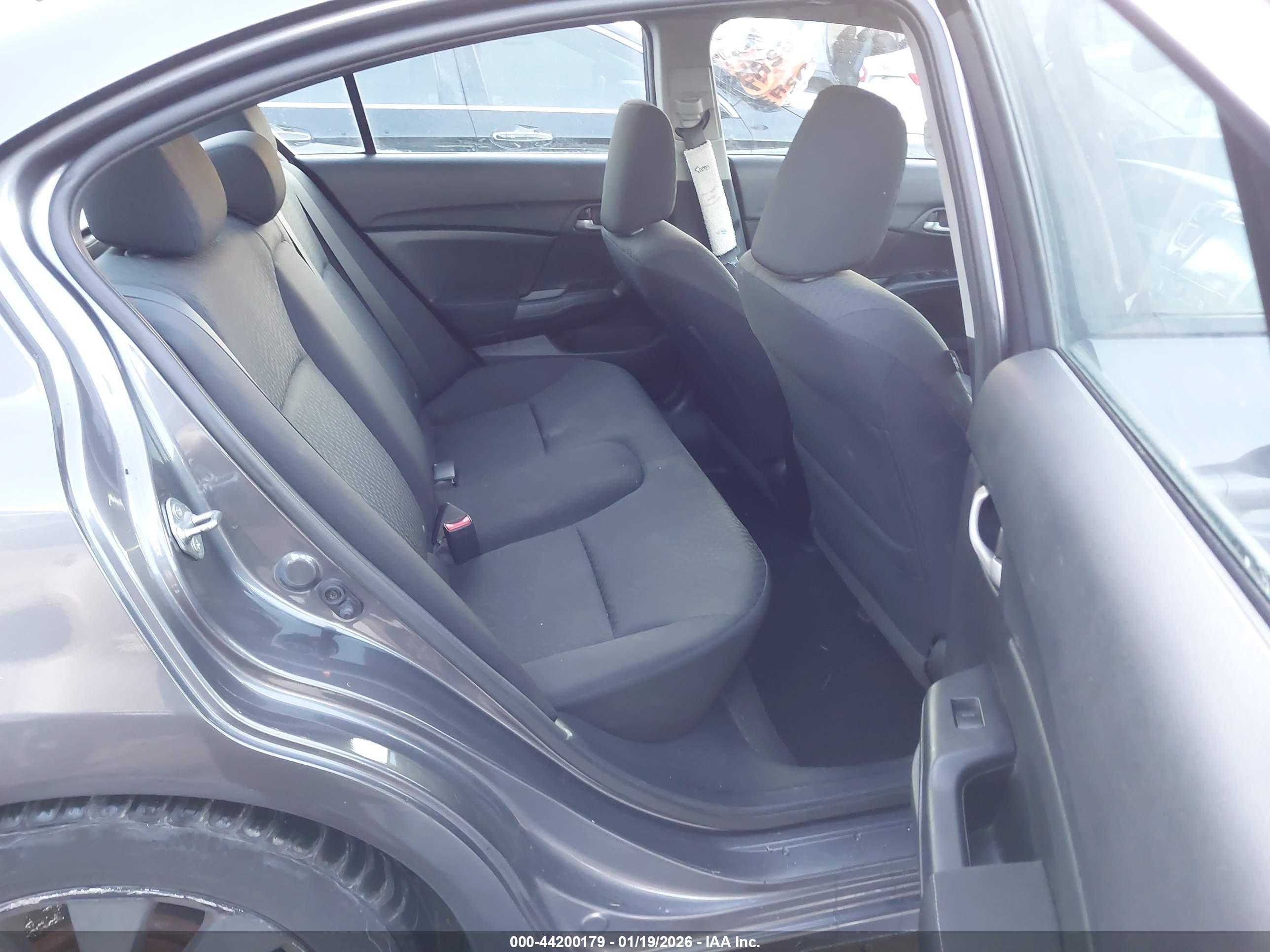 HONDA CIVIC image 8
