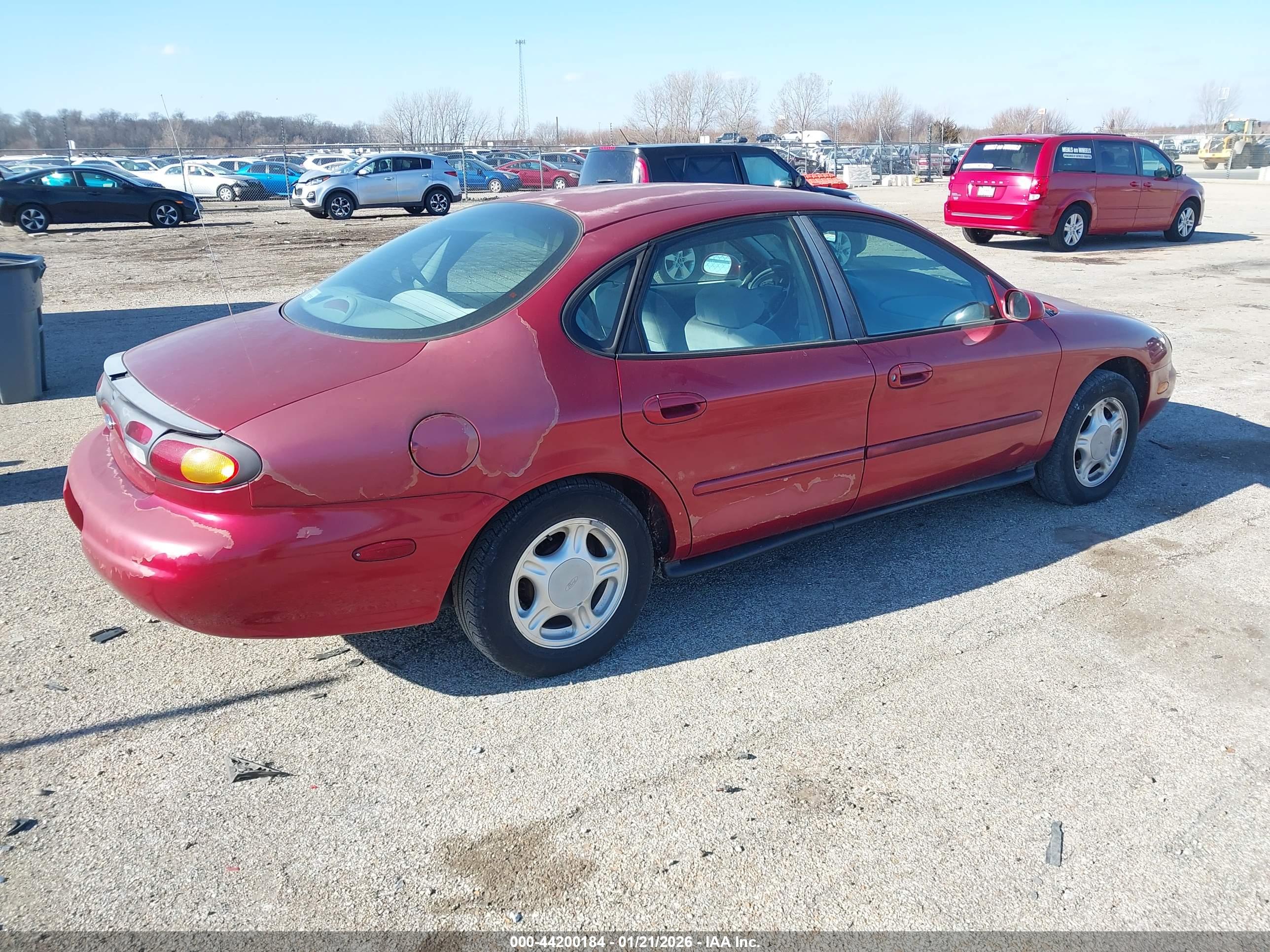 FORD TAURUS image 4