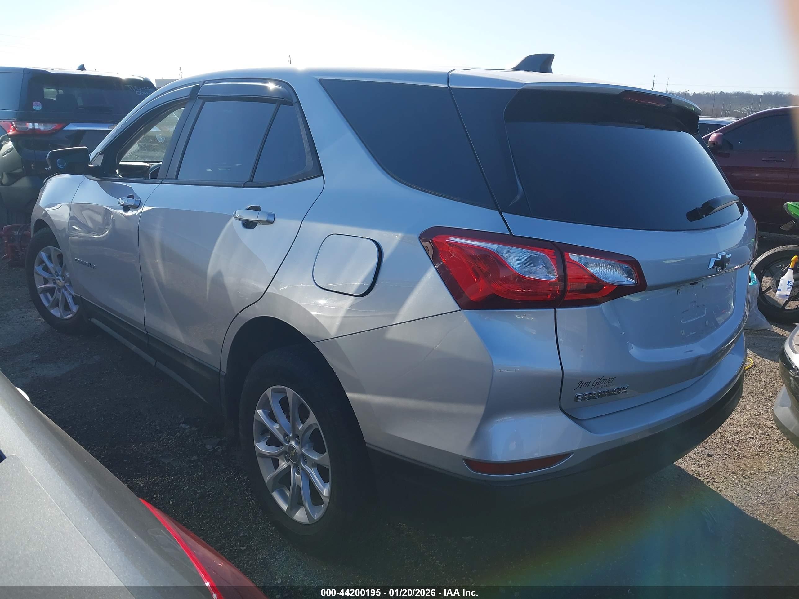 CHEVROLET EQUINOX image 3