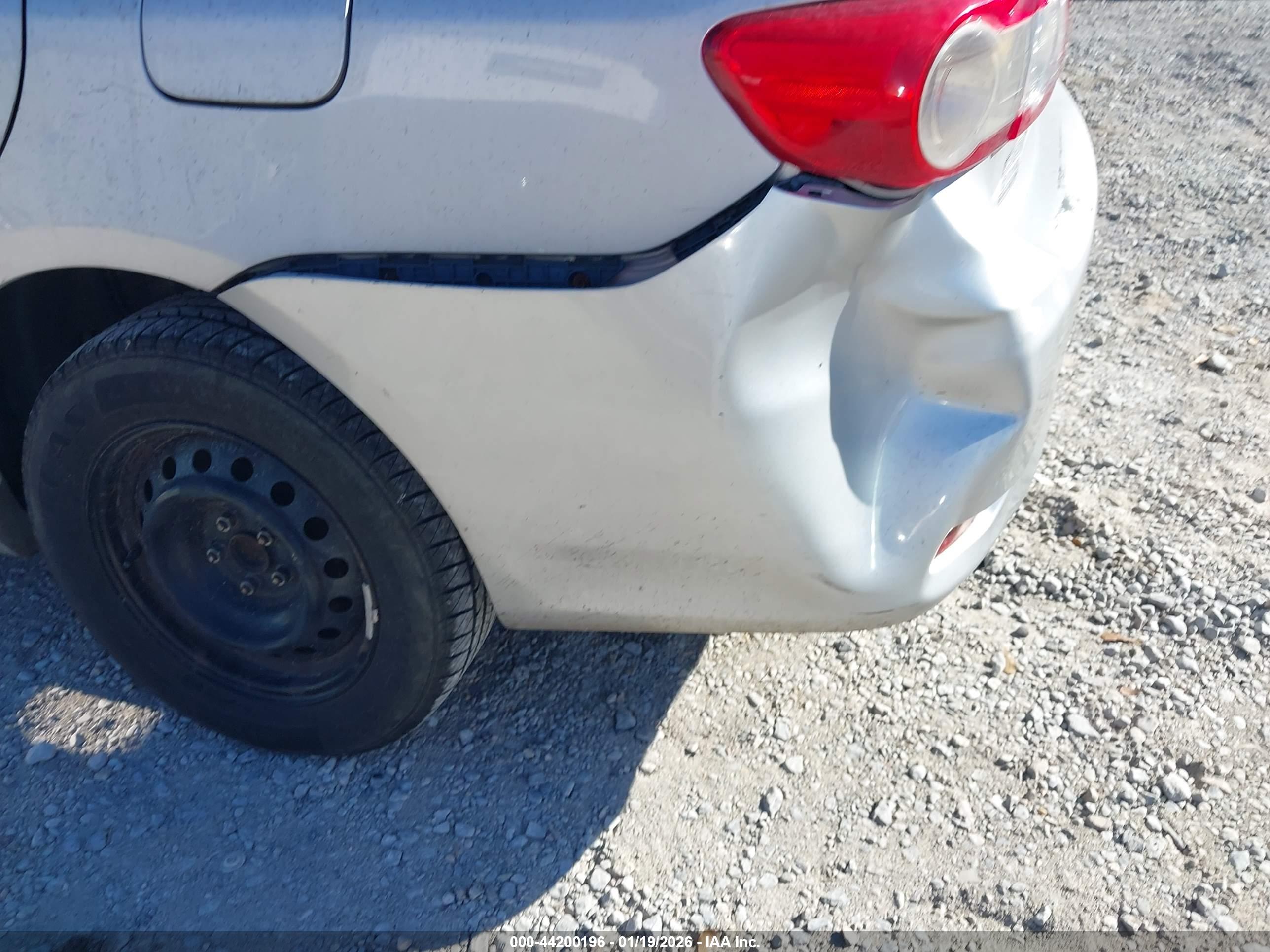 TOYOTA COROLLA image 6