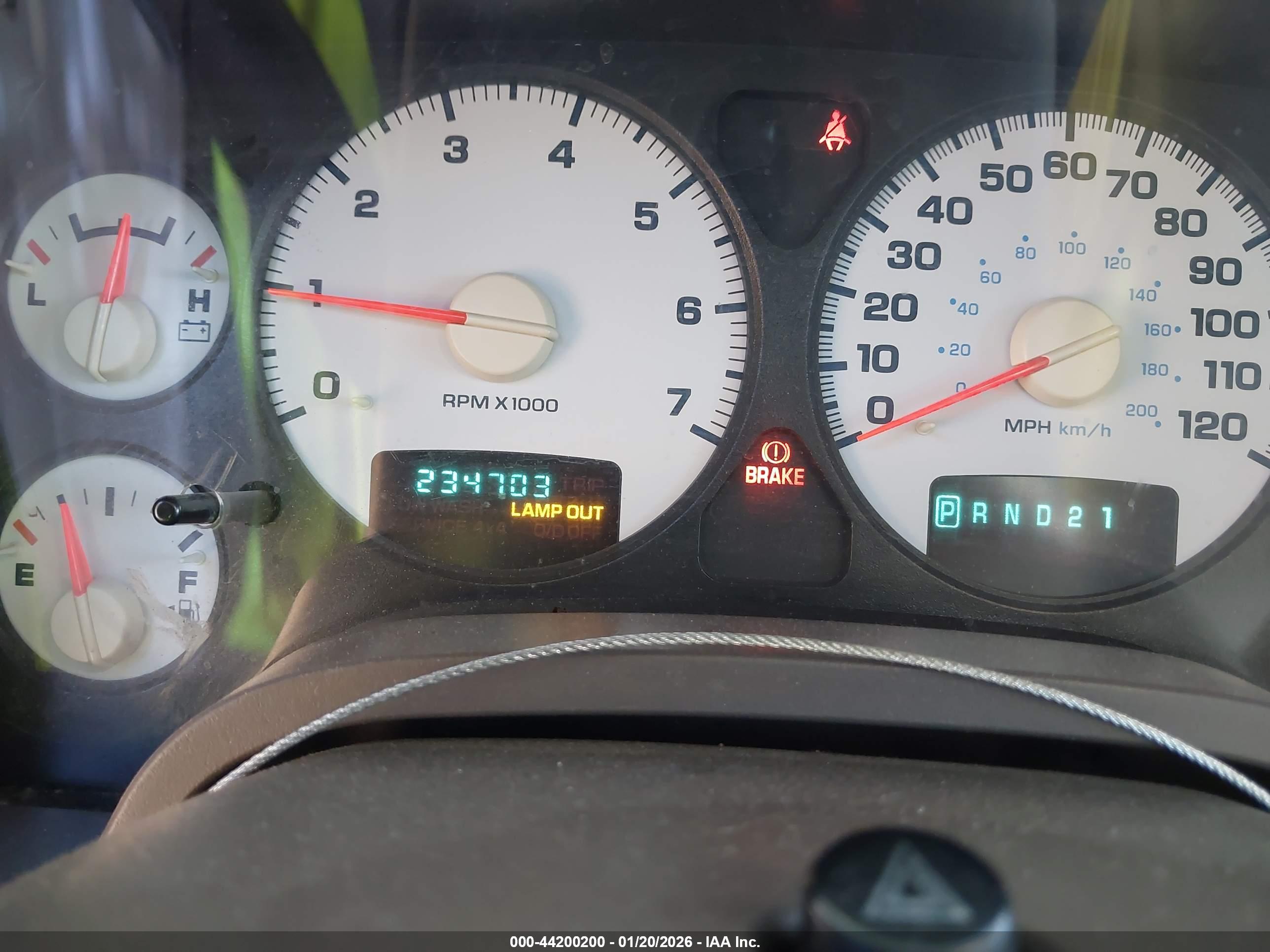 DODGE RAM image 7