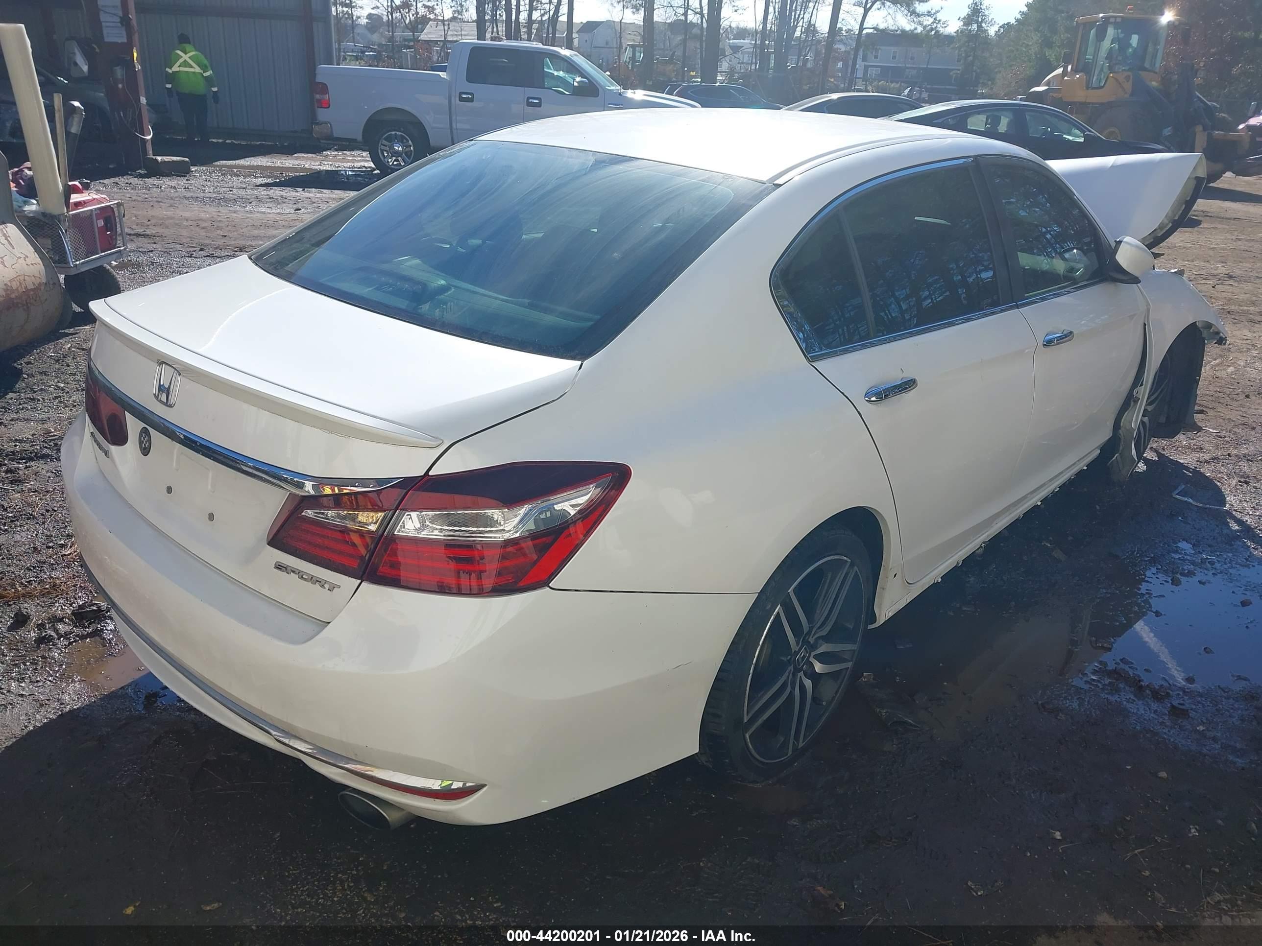 HONDA ACCORD image 4