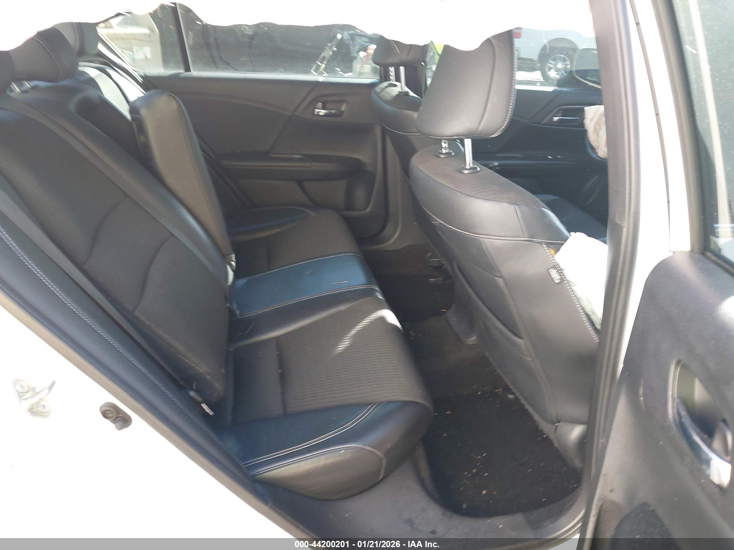 HONDA ACCORD image 8