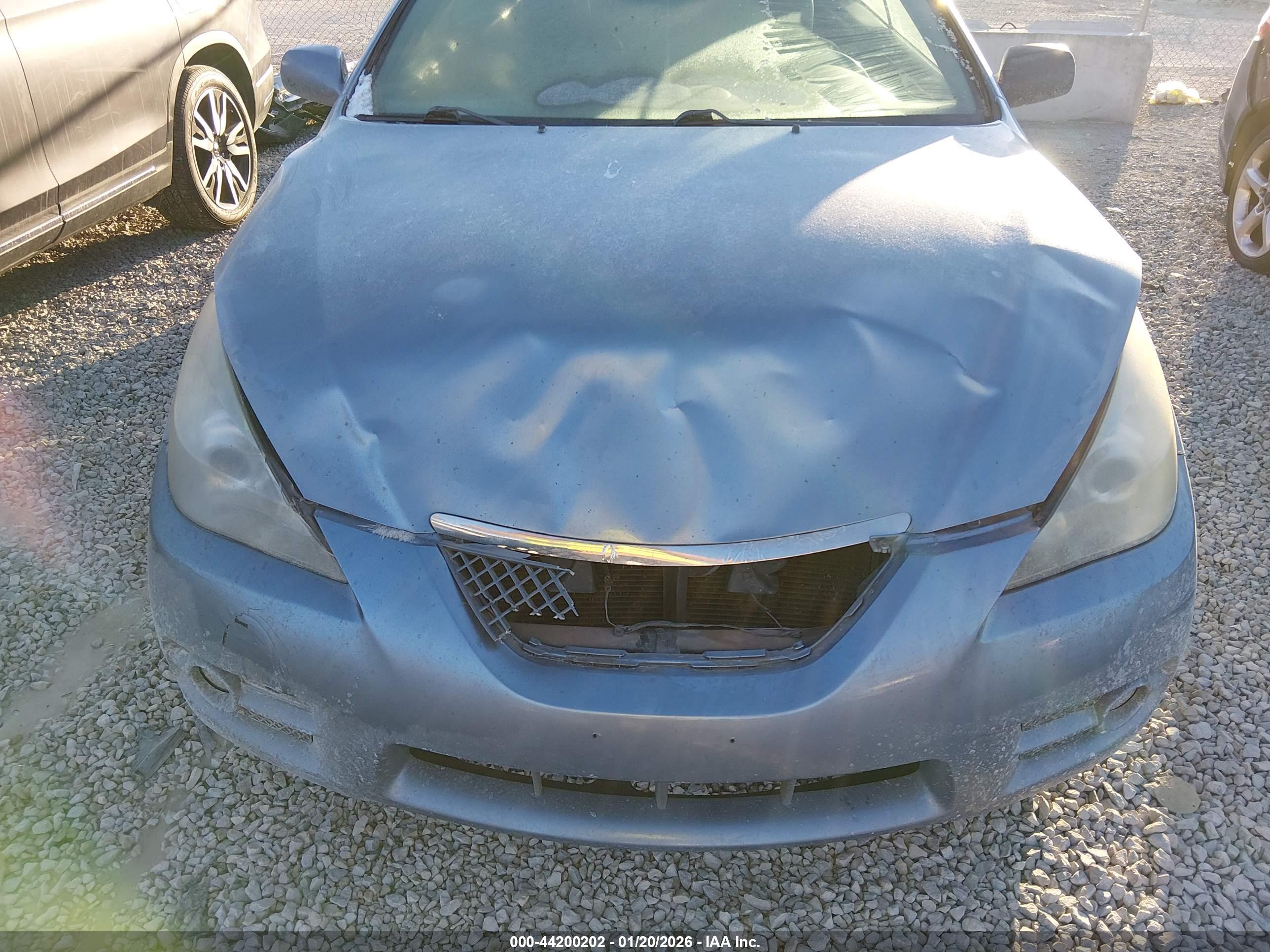 TOYOTA CAMRY image 6
