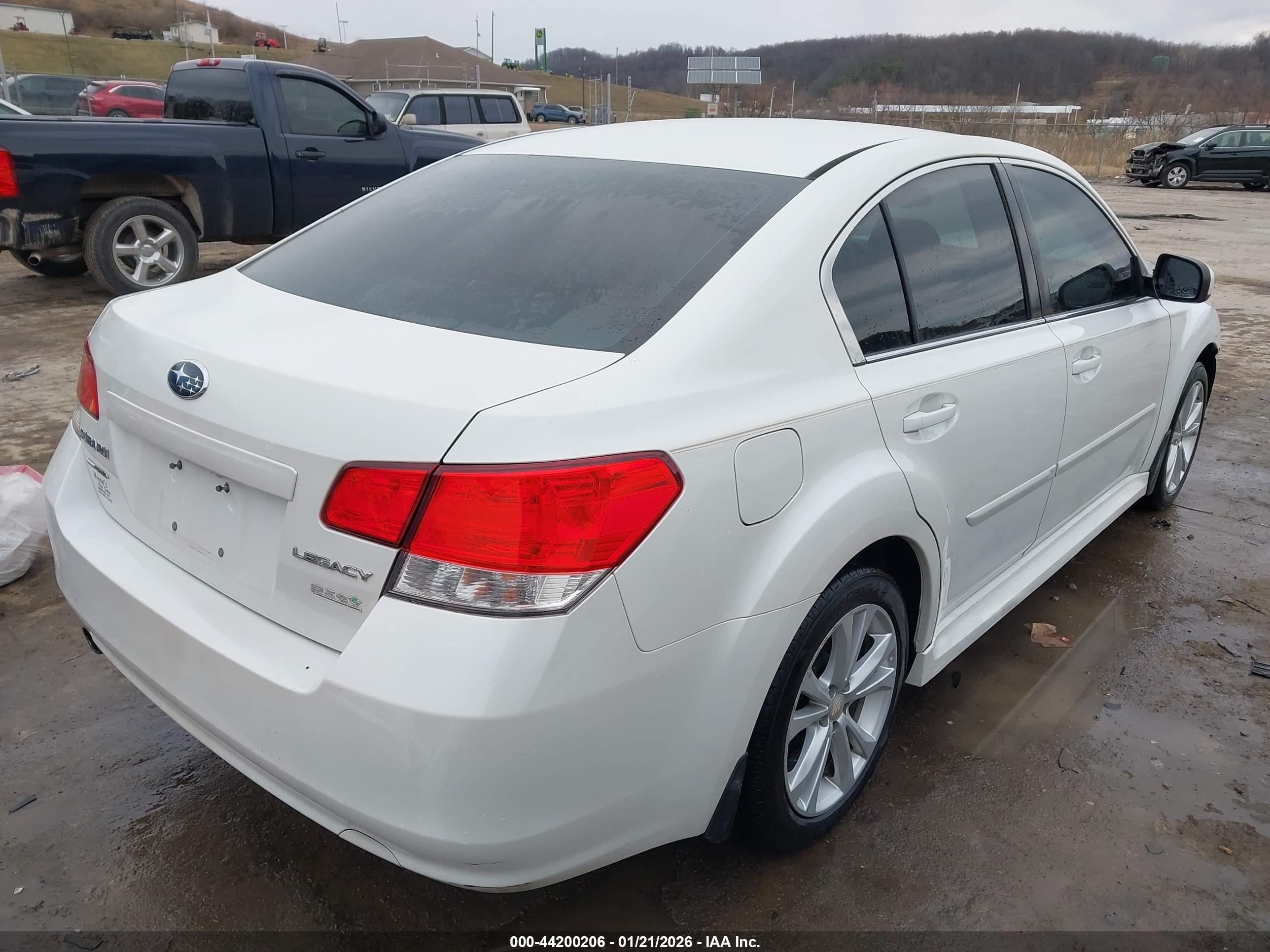 SUBARU LEGACY image 4