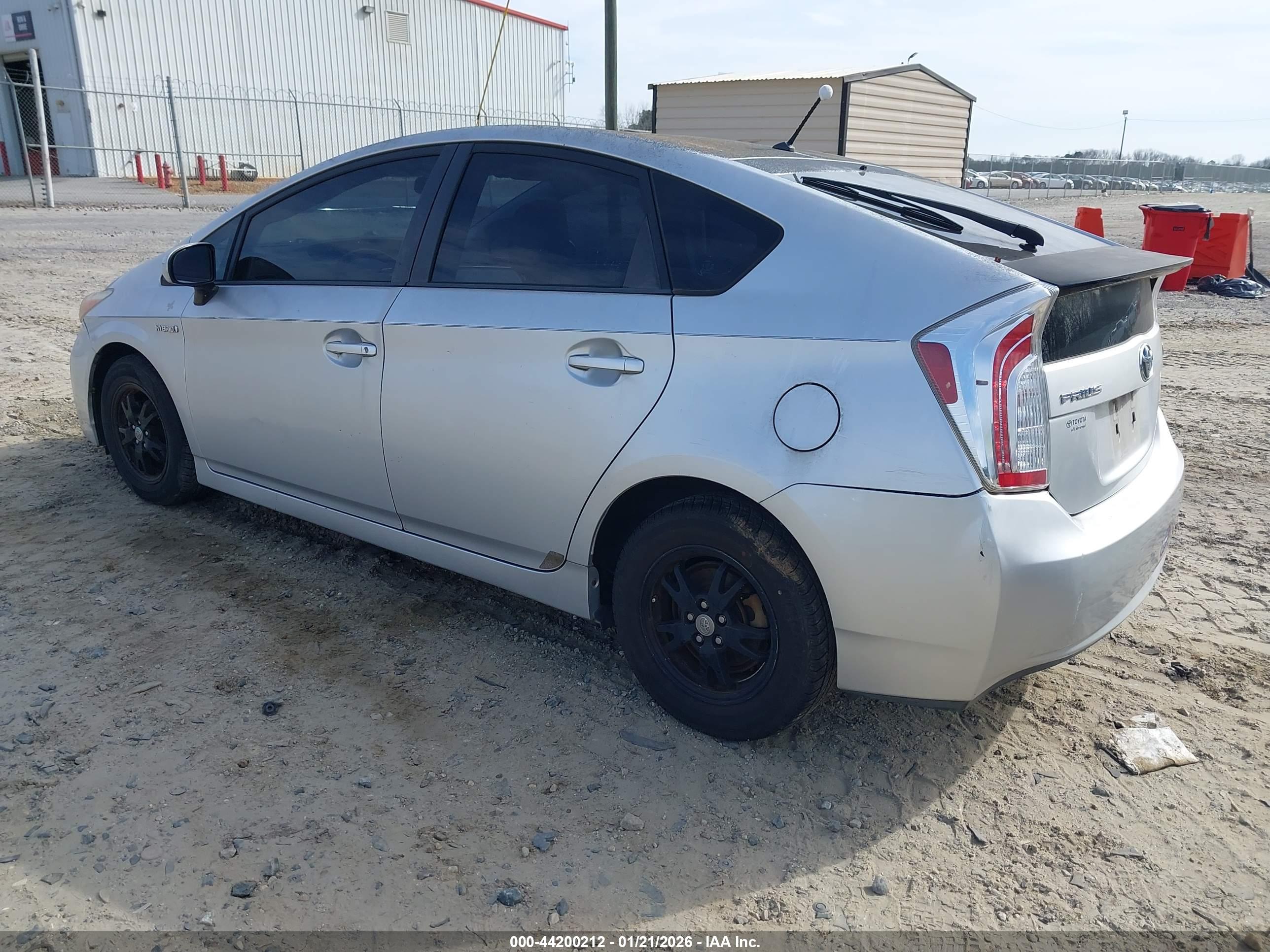 TOYOTA PRIUS image 3