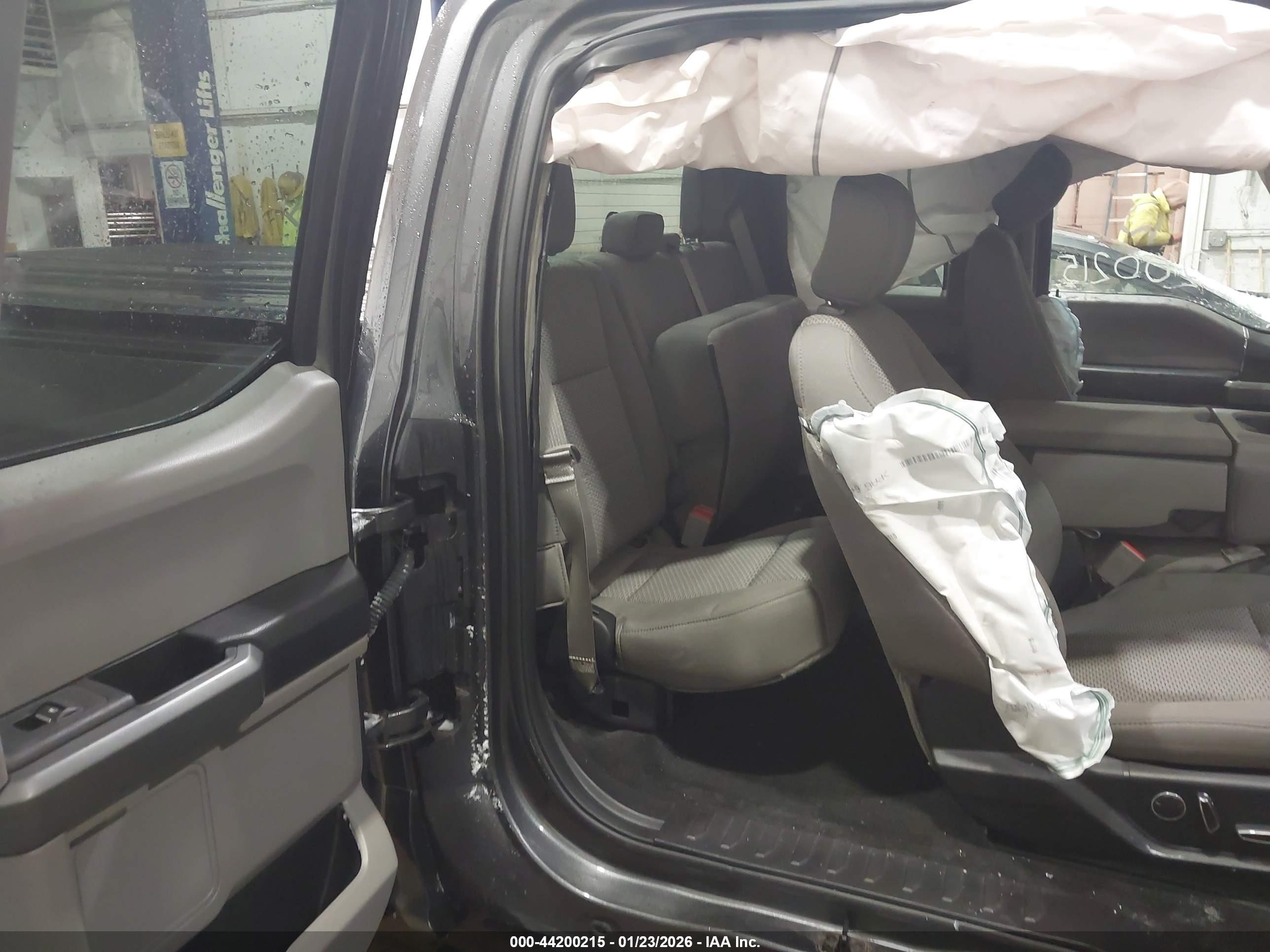 FORD F-150 image 8