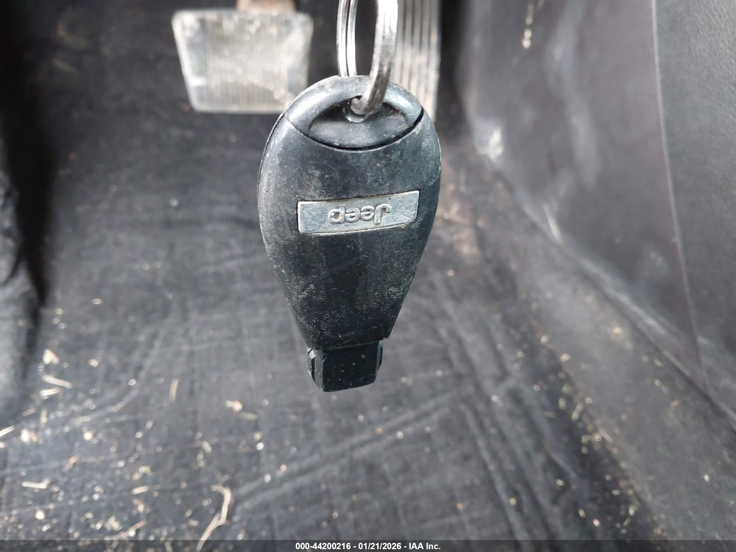 JEEP CHEROKEE image 11