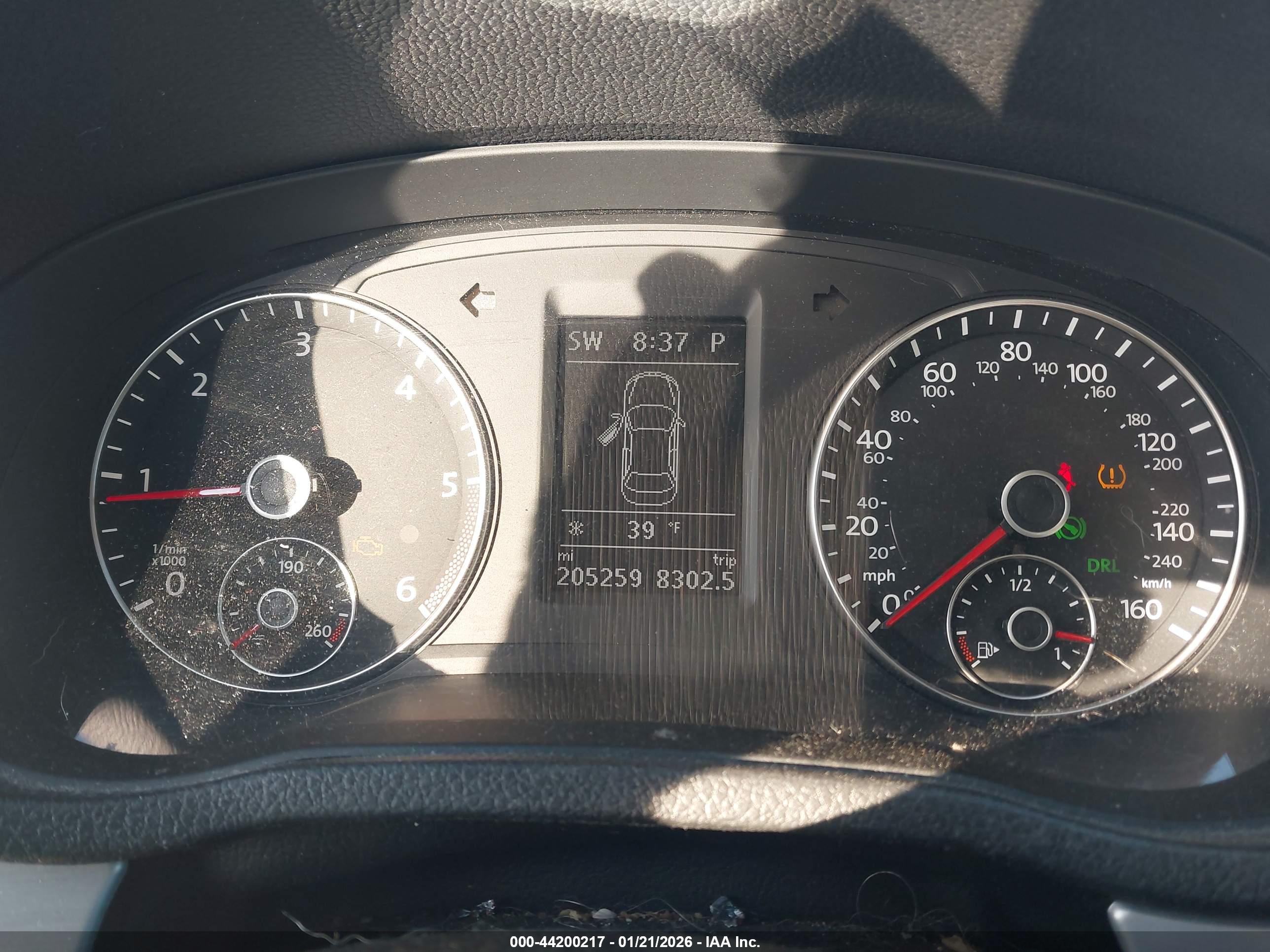 VOLKSWAGEN PASSAT image 7