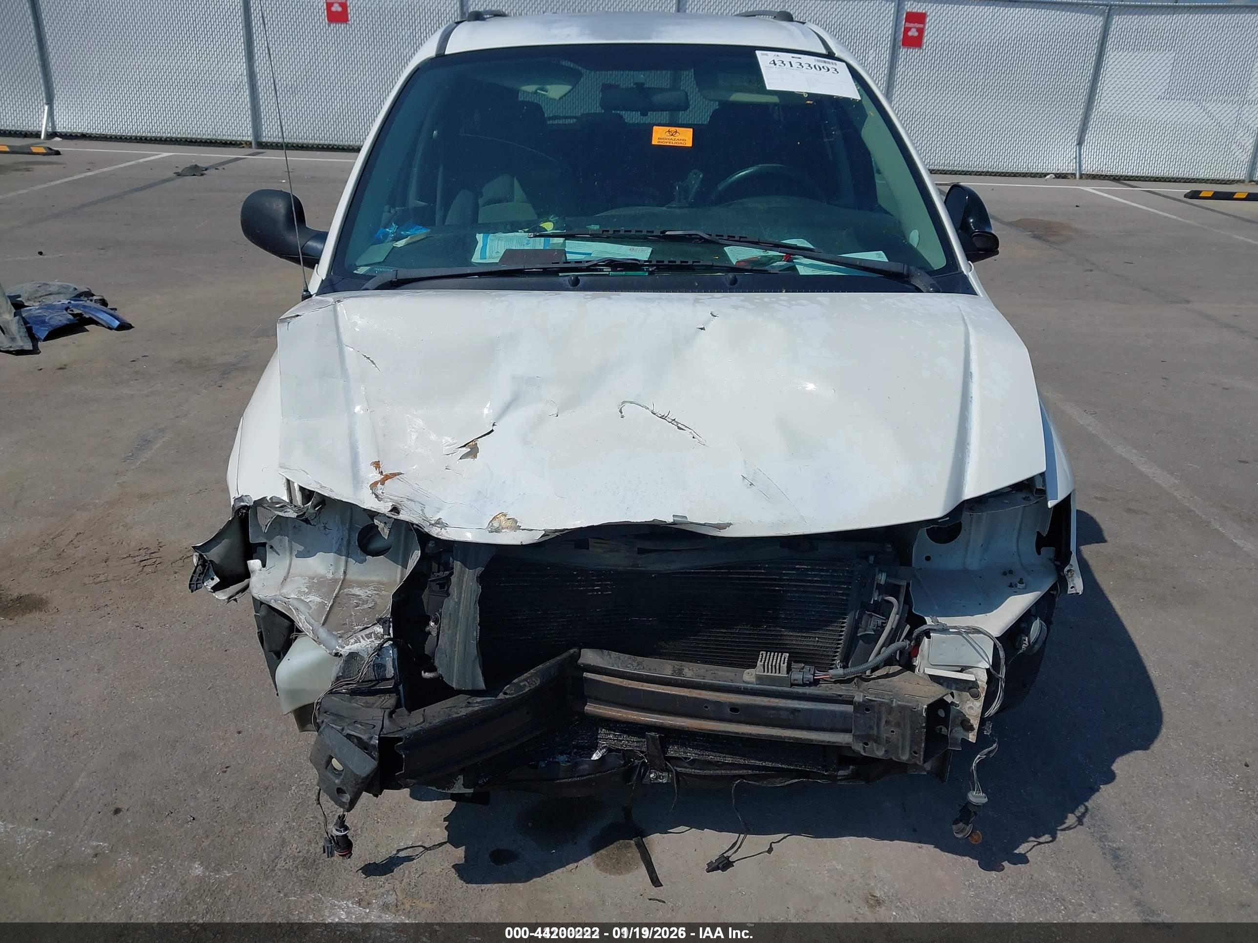 DODGE GRAND image 6