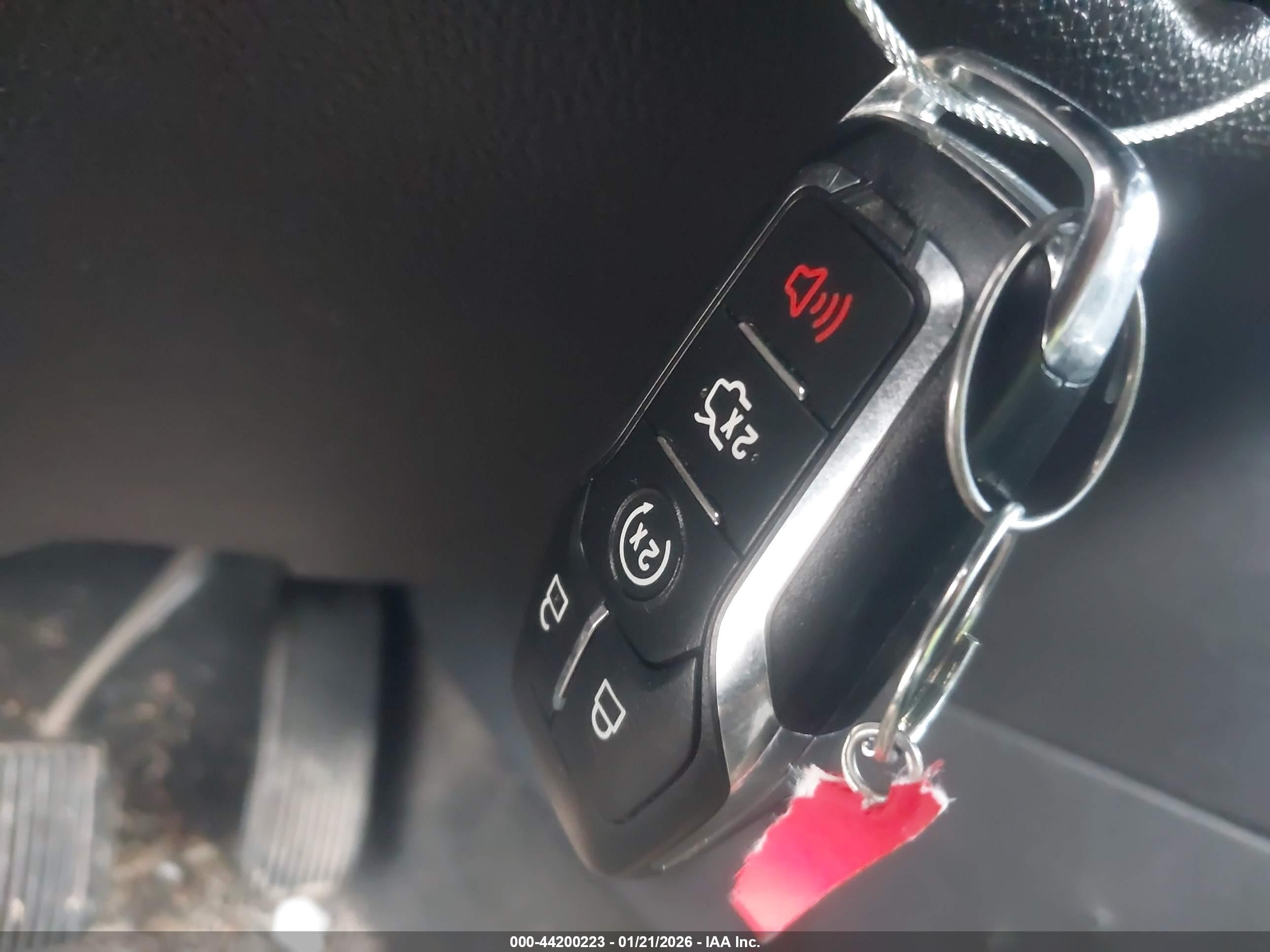 FORD EXPLORER image 11