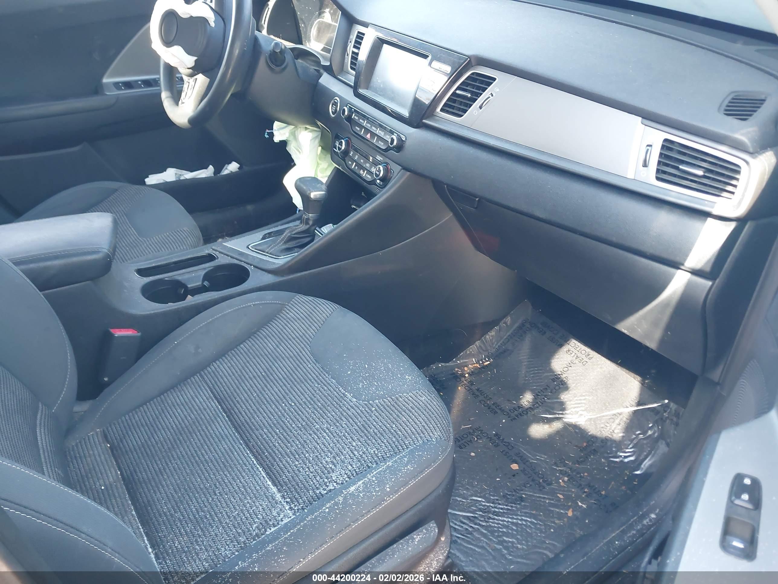 KIA NIRO image 5