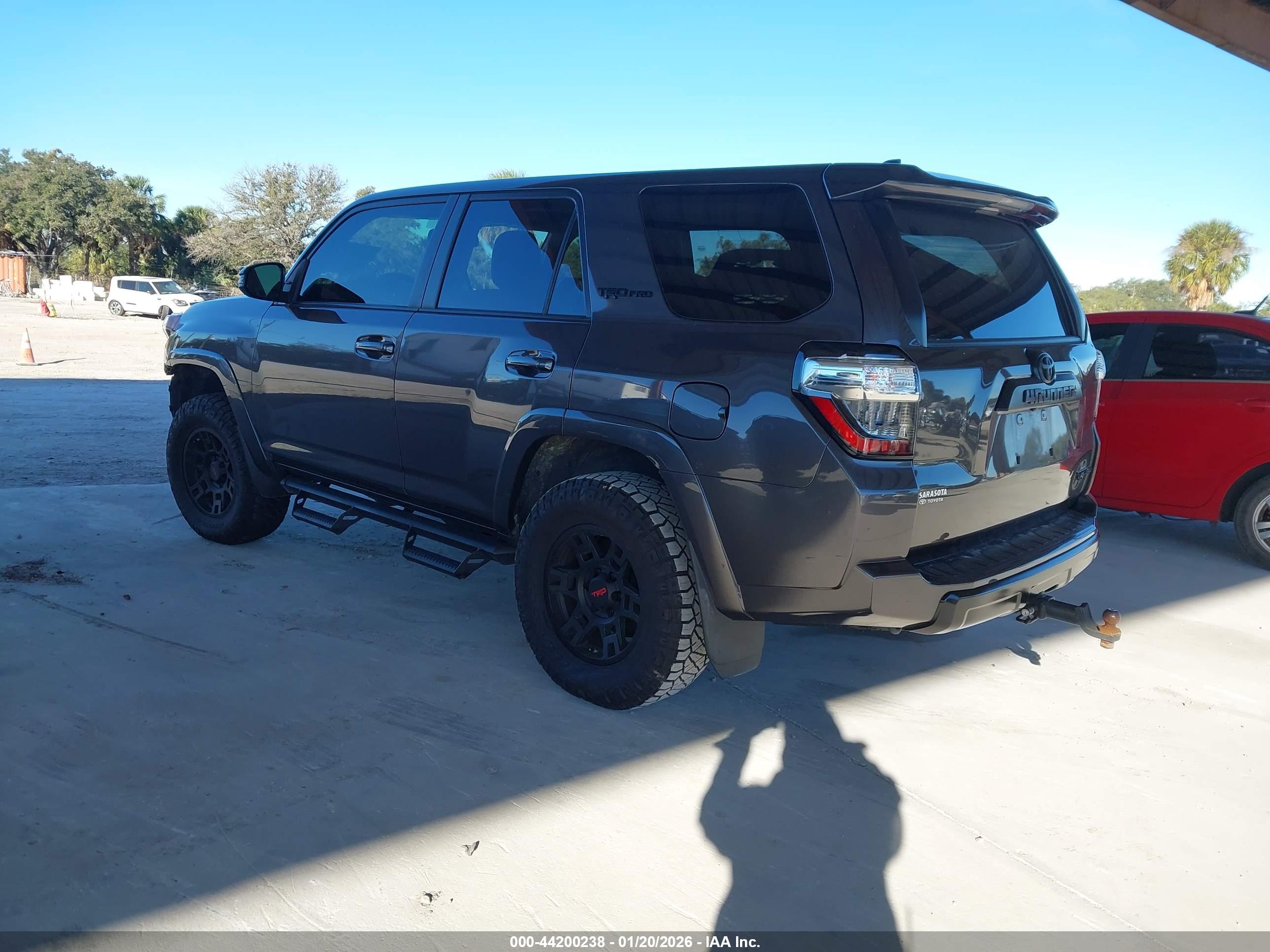 TOYOTA 4RUNNER image 3