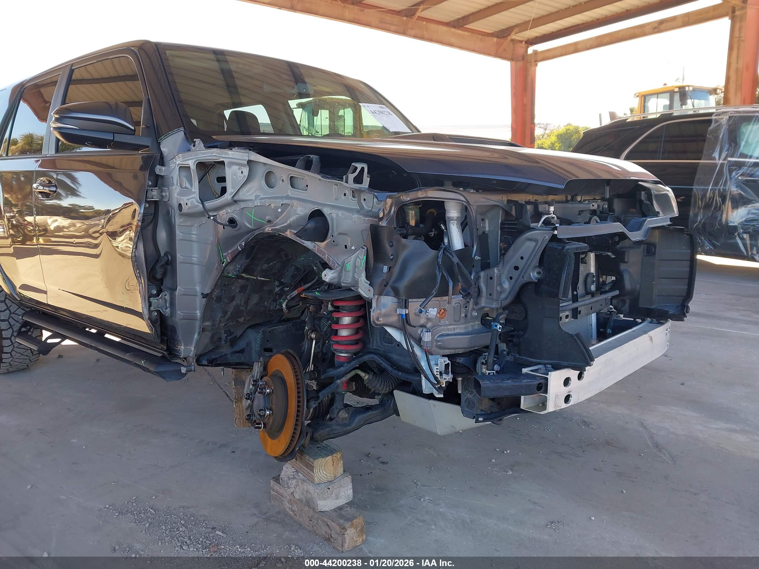 TOYOTA 4RUNNER image 6