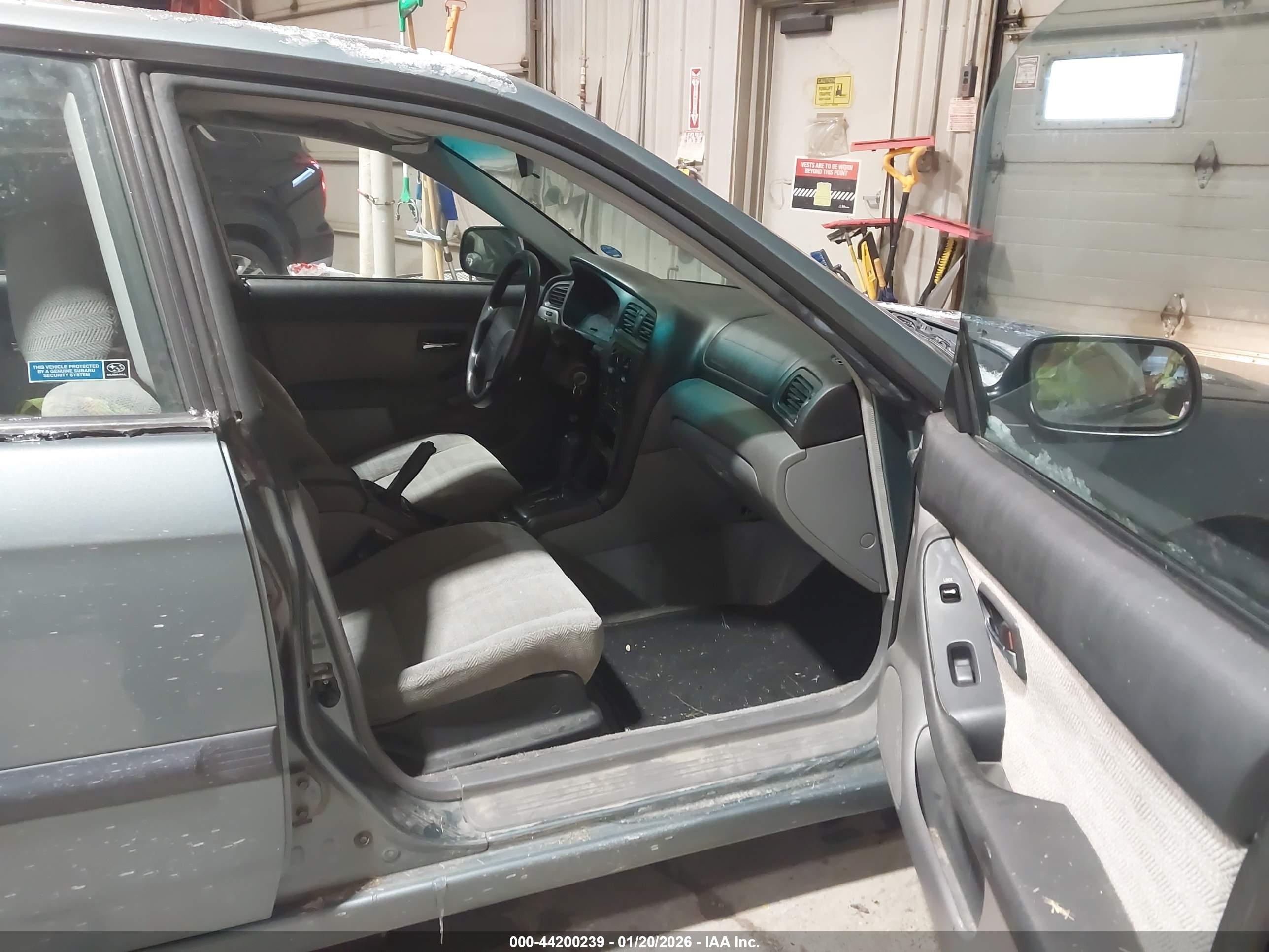 SUBARU LEGACY image 5
