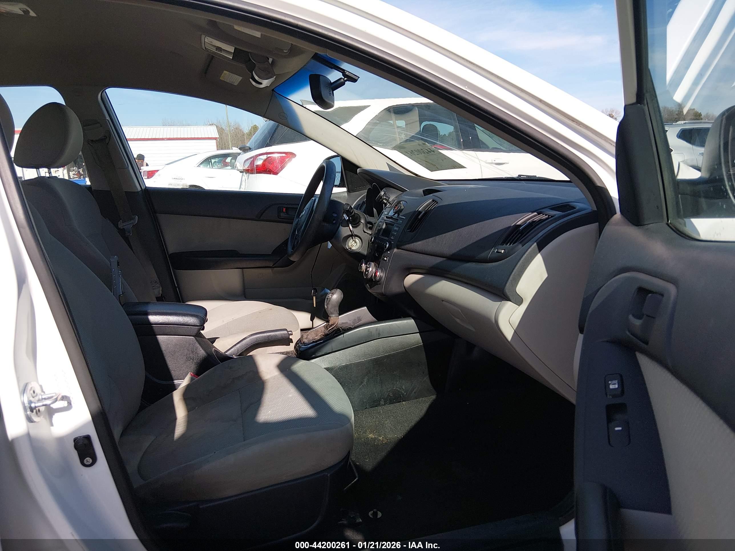 KIA FORTE image 5