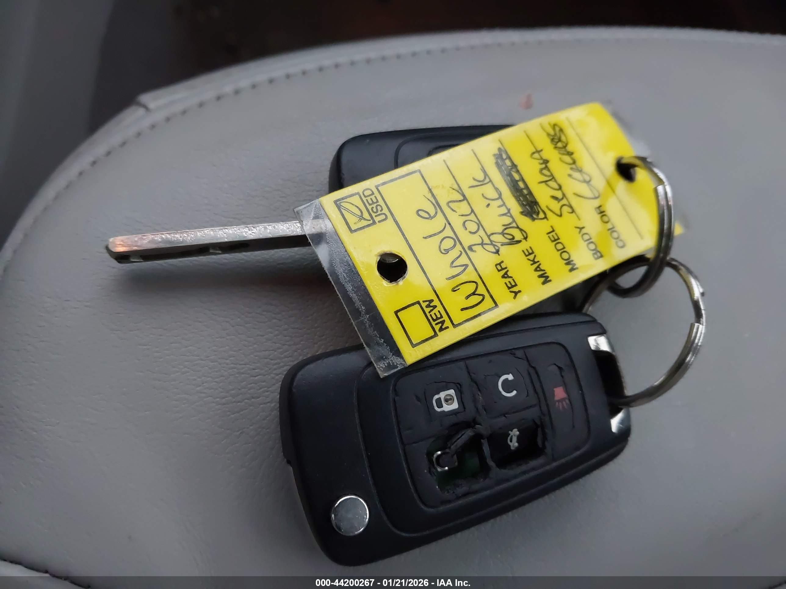 BUICK LACROSSE image 11