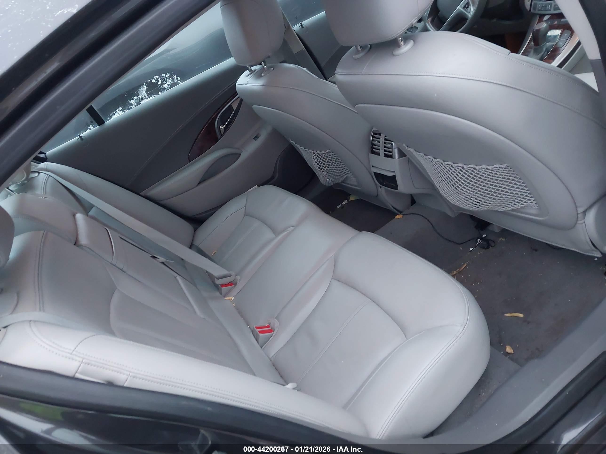 BUICK LACROSSE image 8