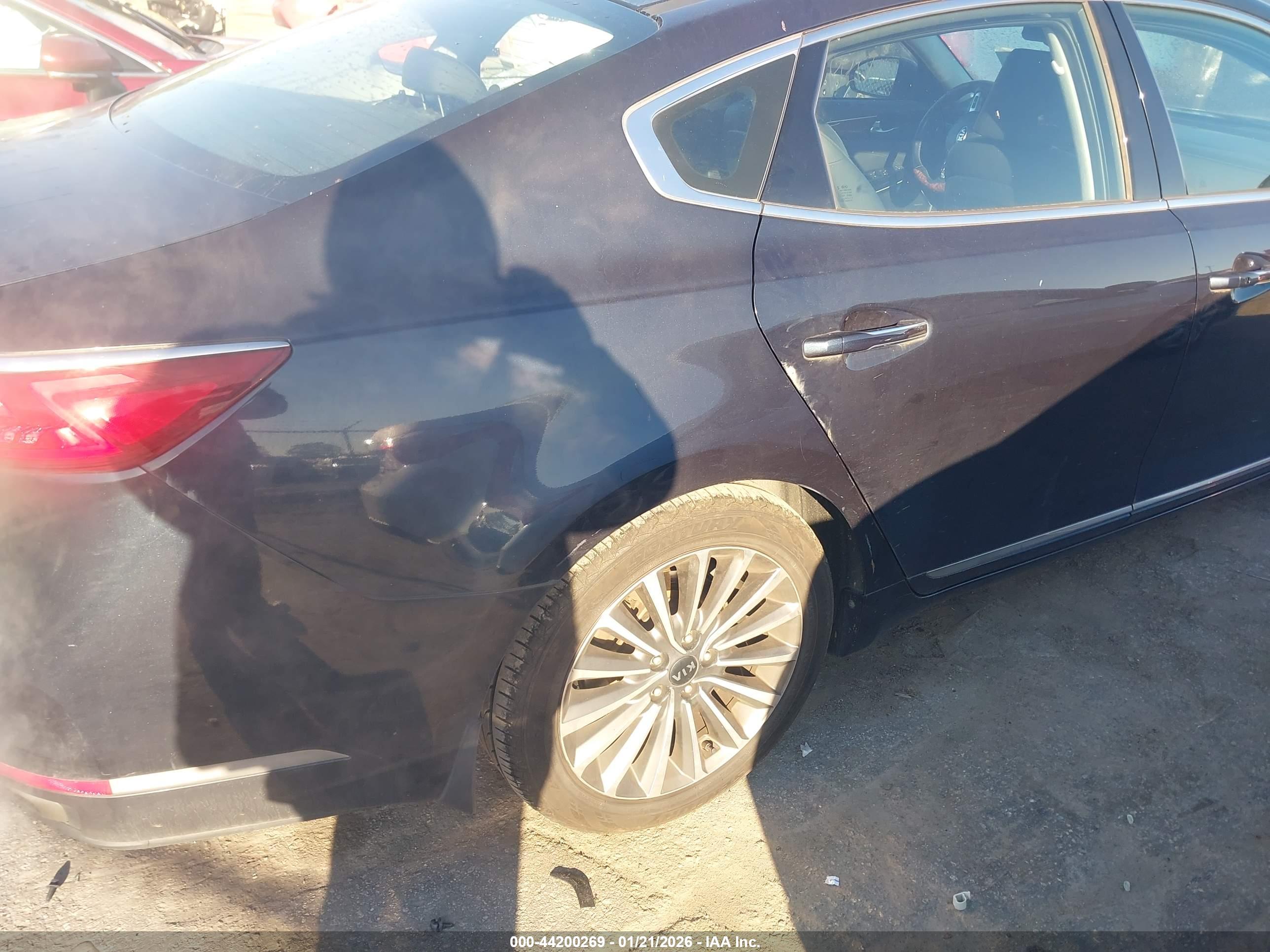 KIA CADENZA image 6