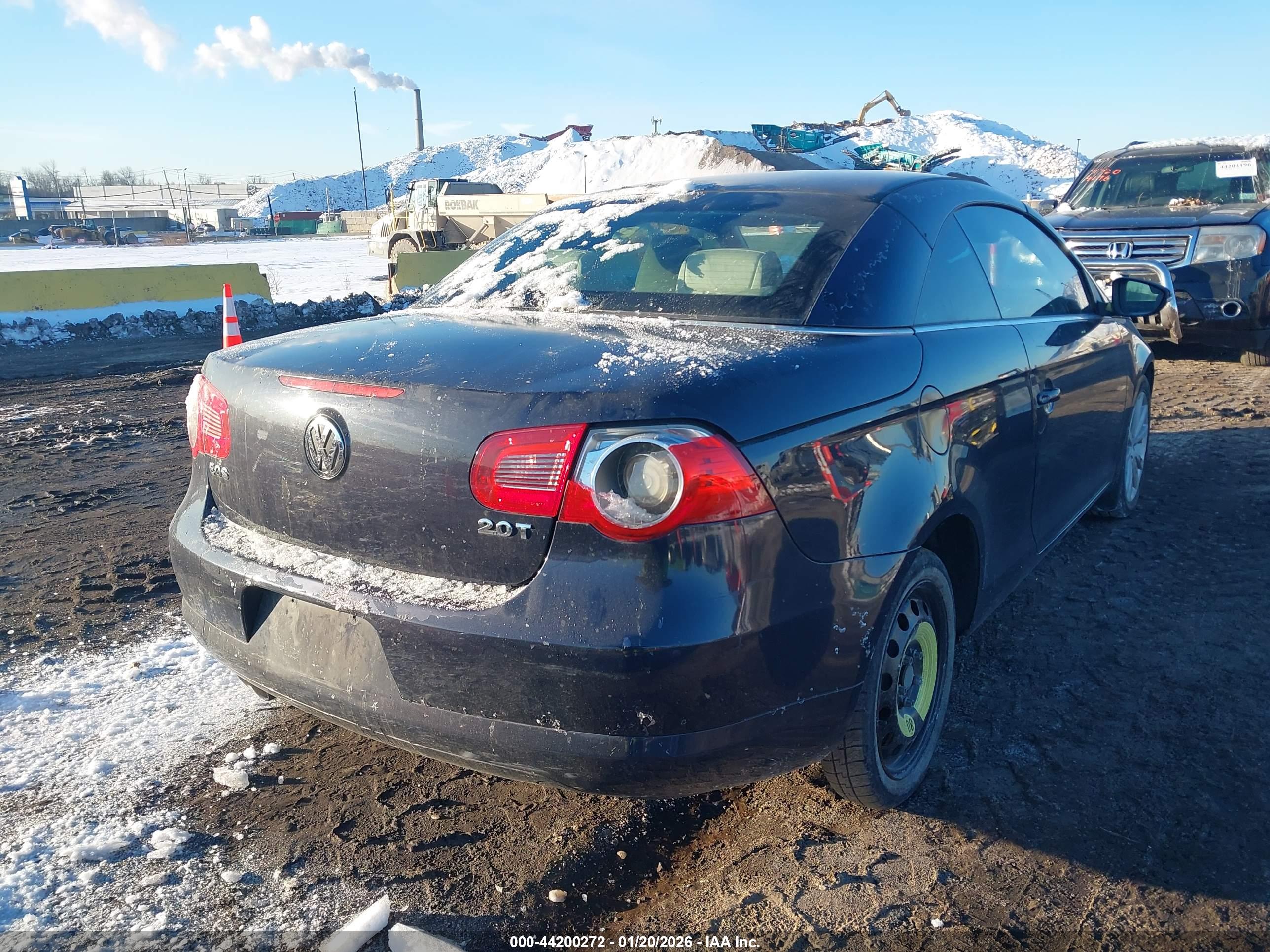 VOLKSWAGEN EOS image 6