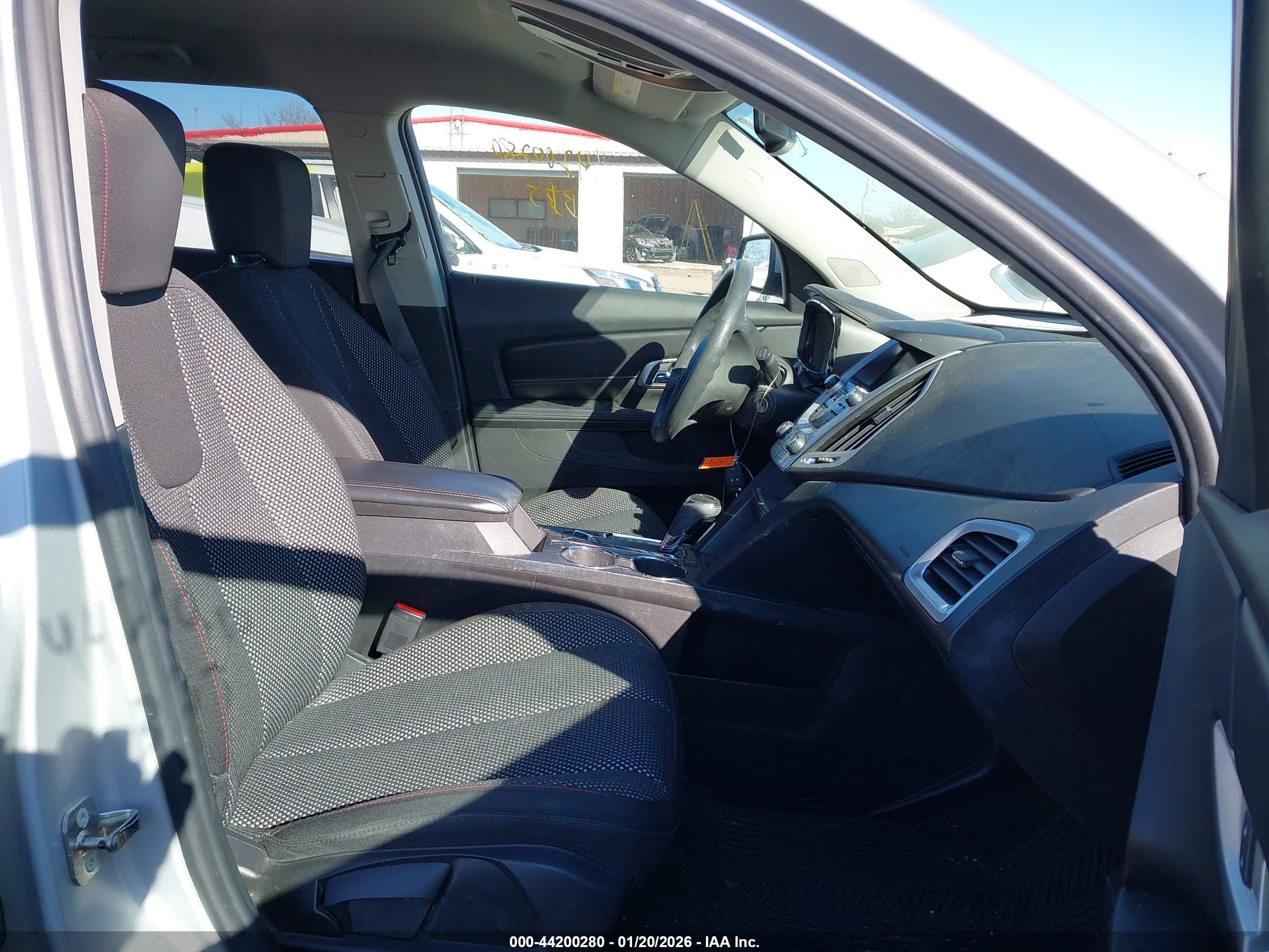 GMC TERRAIN image 5