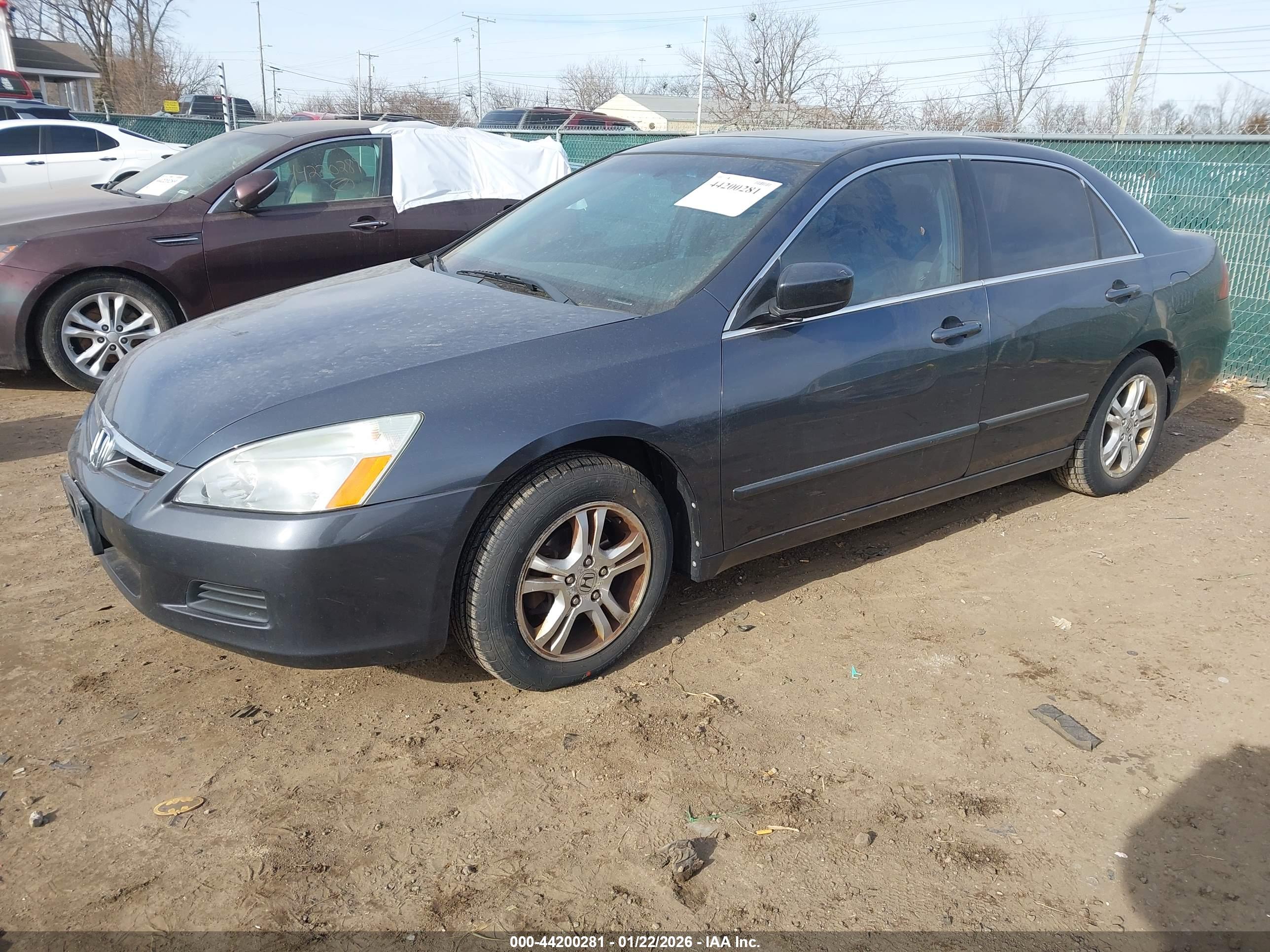 HONDA ACCORD image 2