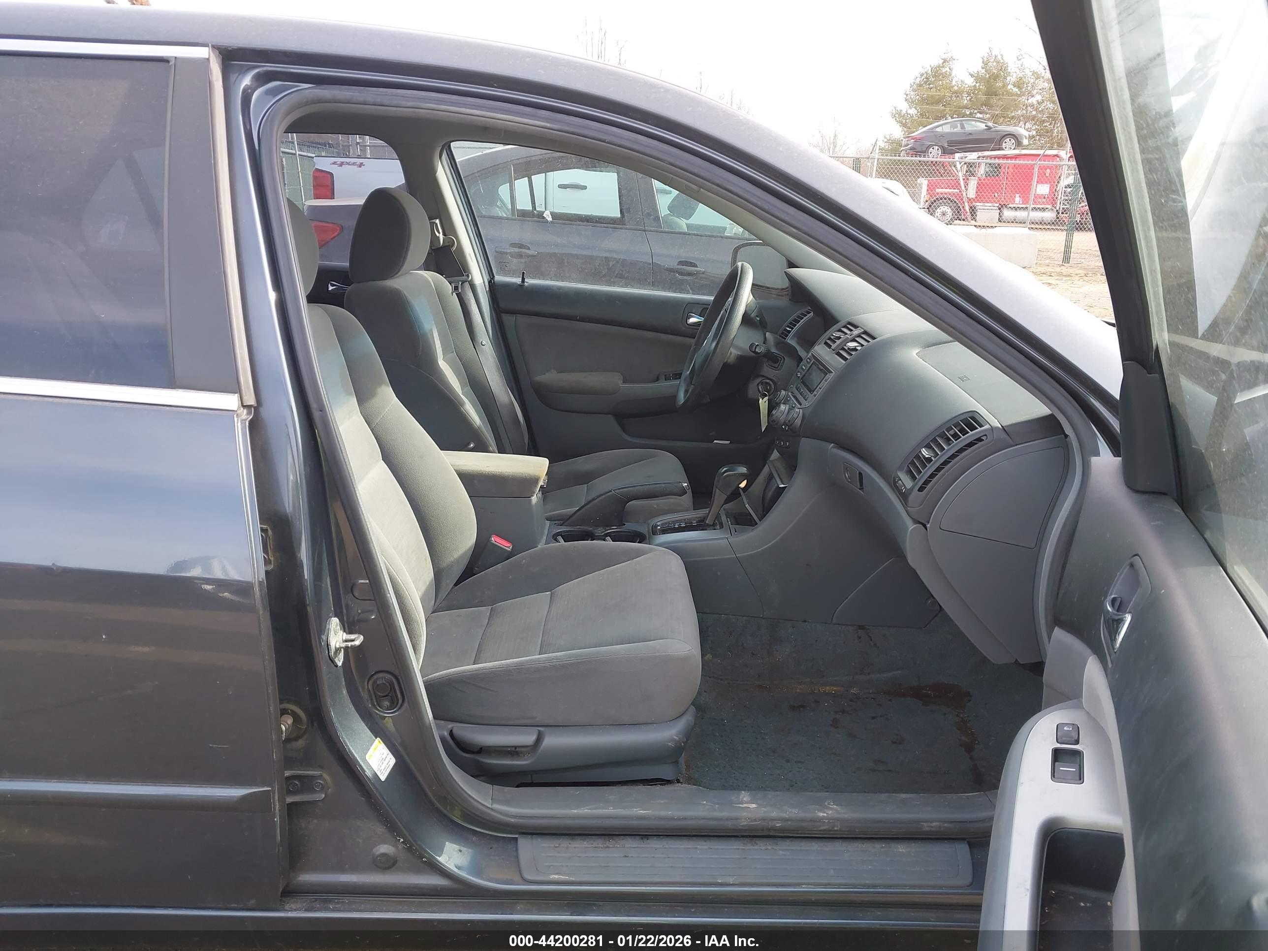 HONDA ACCORD image 5
