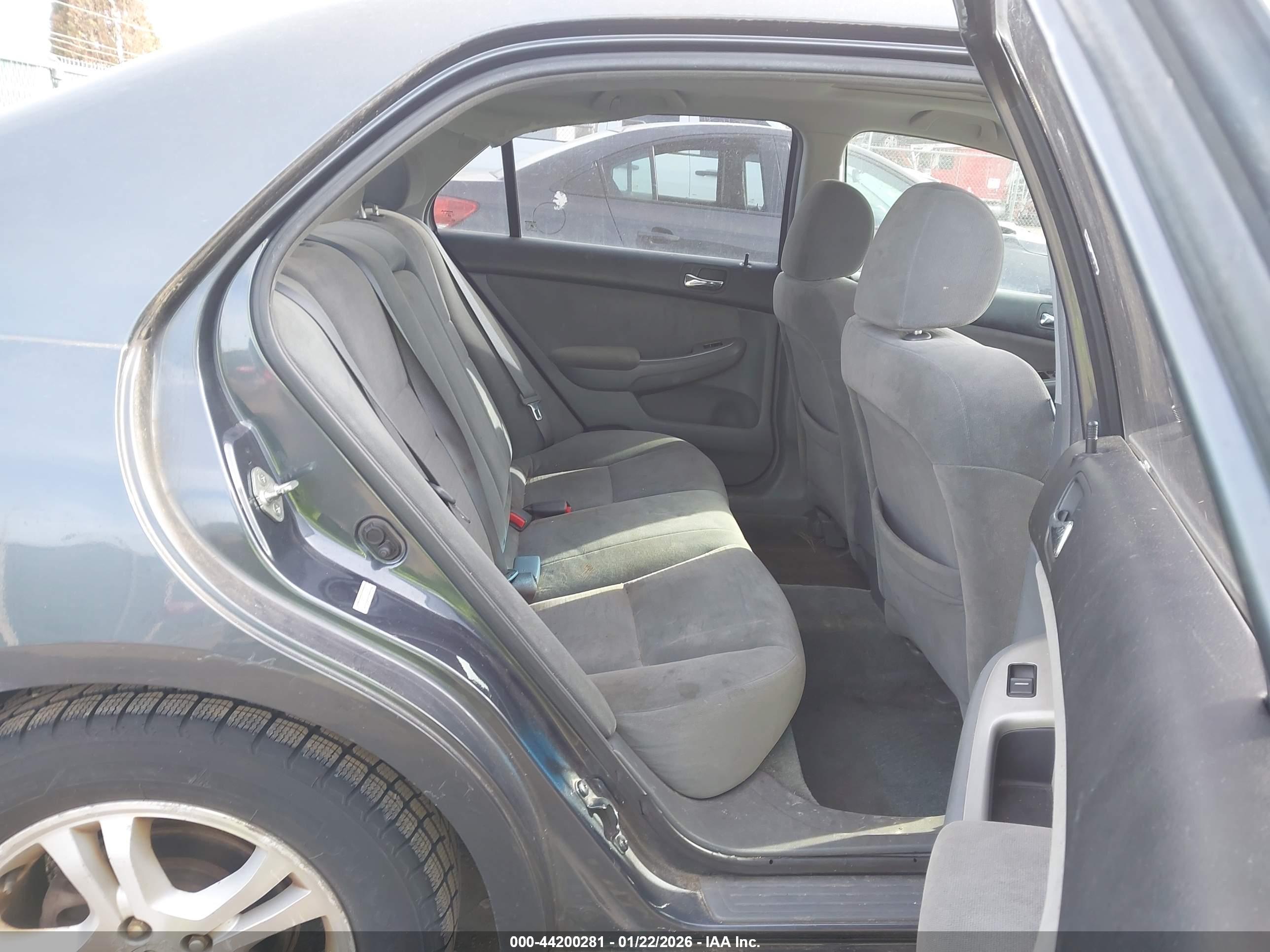 HONDA ACCORD image 8