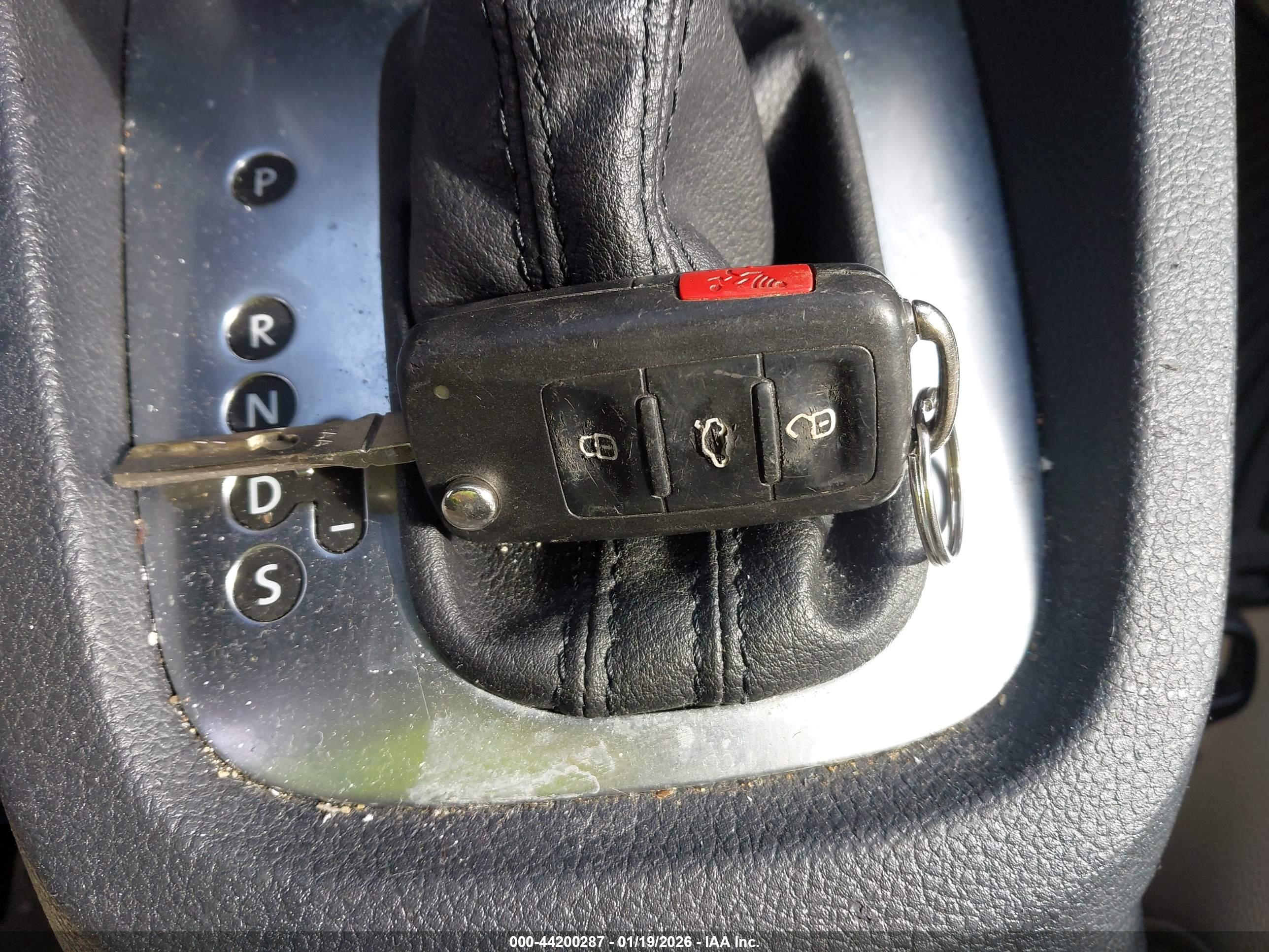VOLKSWAGEN JETTA image 11