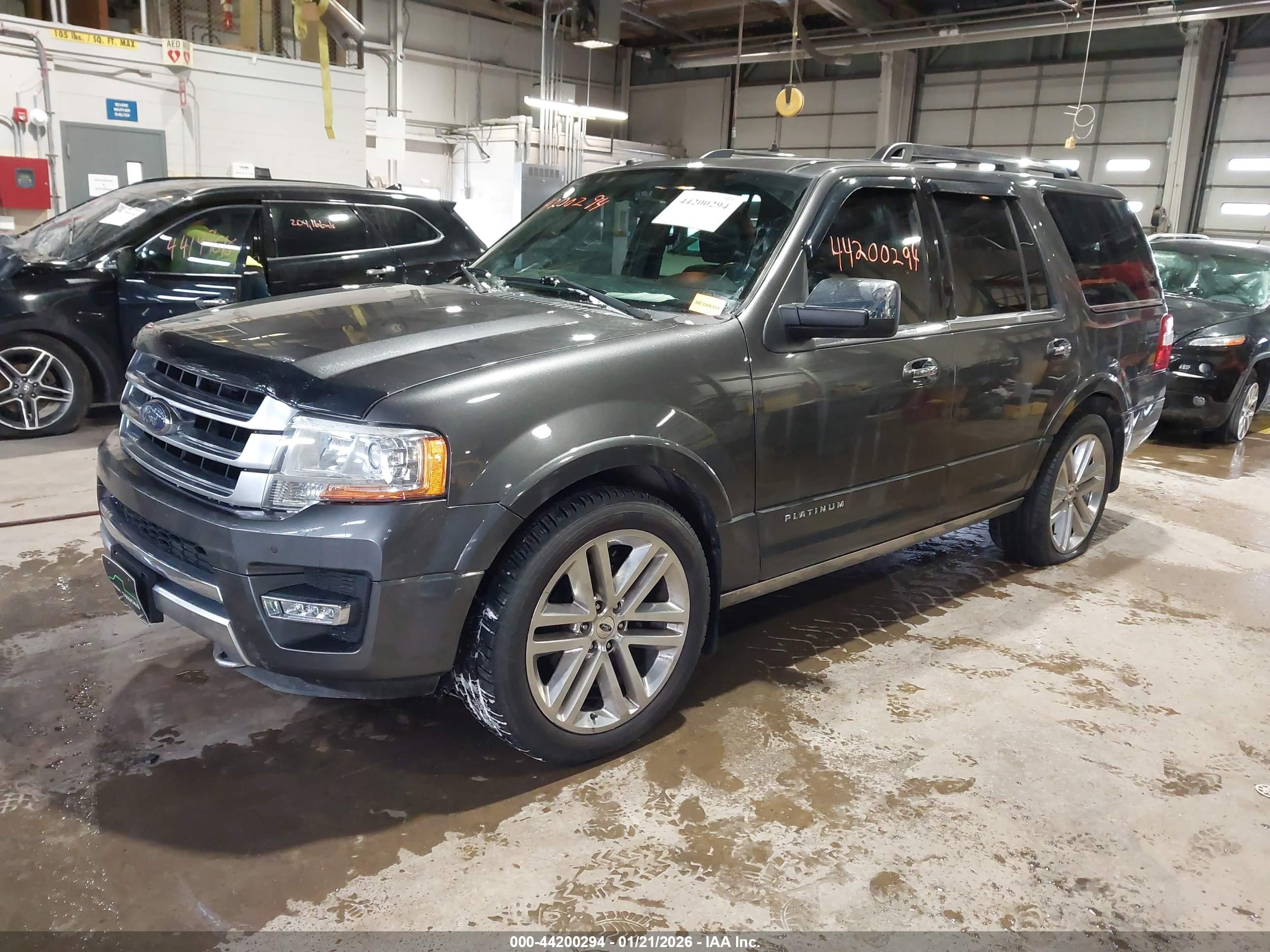 FORD EXPEDITION image 2
